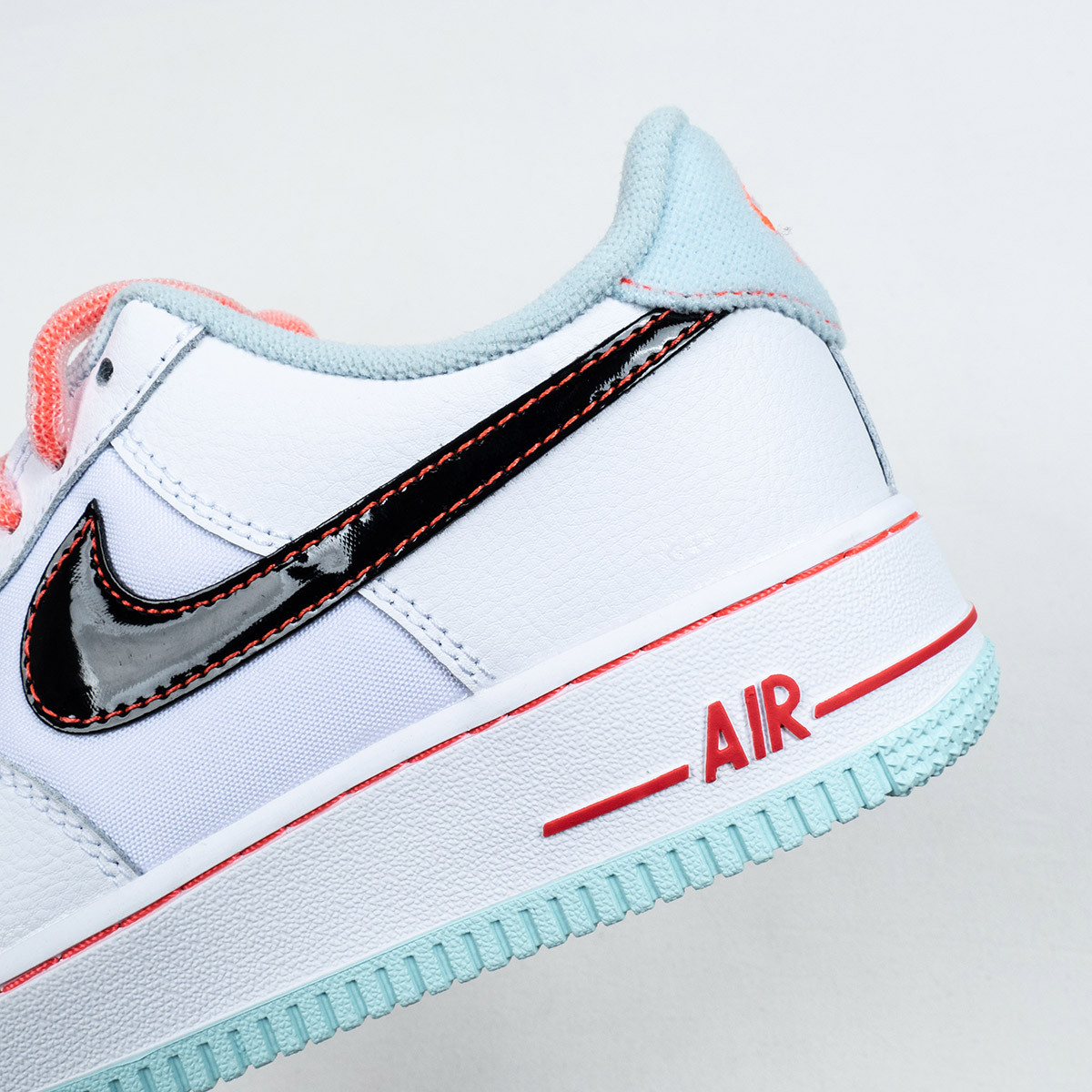 Nike Air Force 1 Low 07 LV8 White Flash Crimson Atomic Pink For Sale