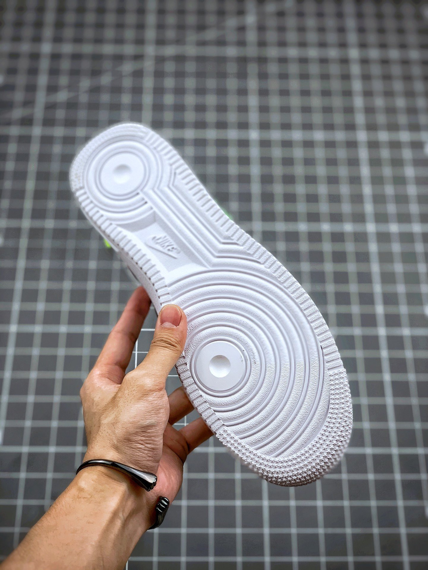Nike Air Force 1 Low 07 SE ‘Worldwide’ White Volt For Sale