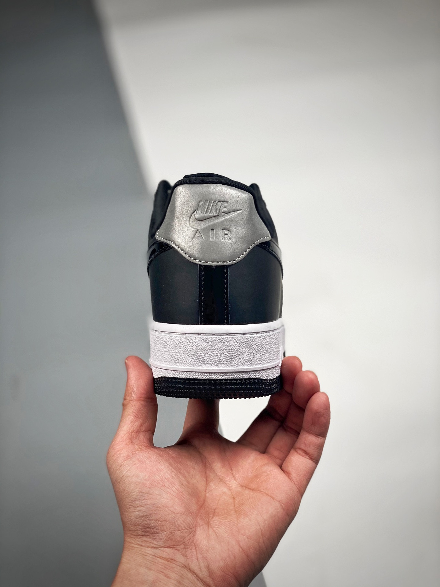 Nike Air Force 1 Low 07 SE Premium ‘Black Silver’ For Sale