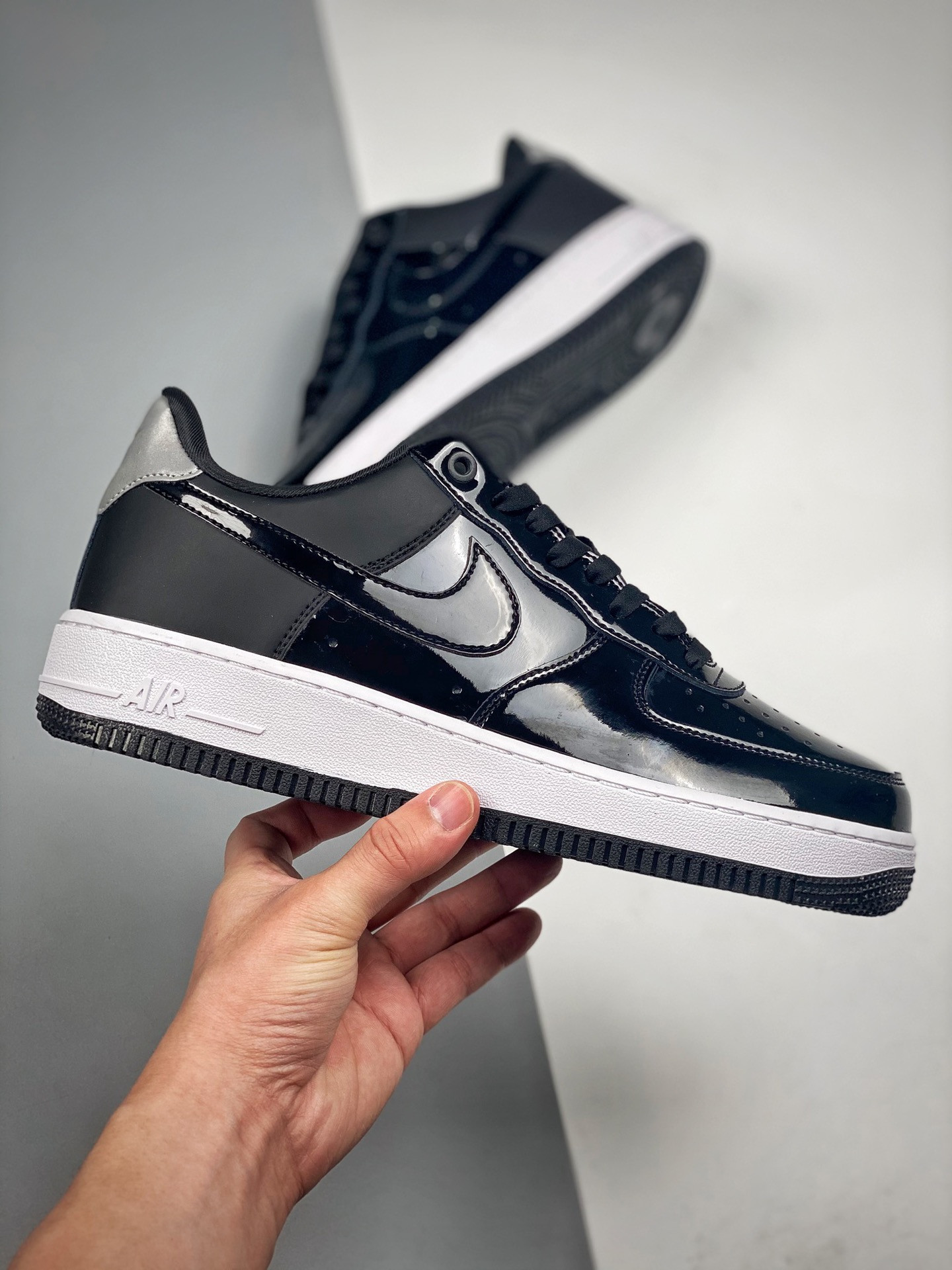 Nike Air Force 1 Low 07 SE Premium ‘Black Silver’ For Sale