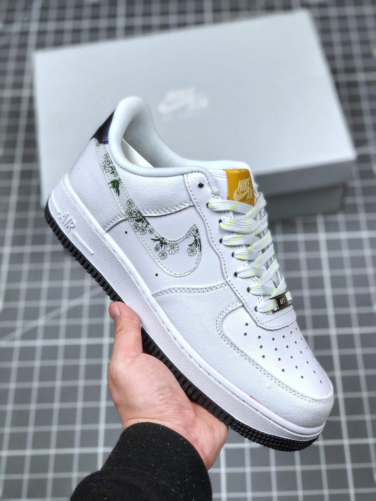 Nike Air Force 1 Low Daisy Pack For Sale