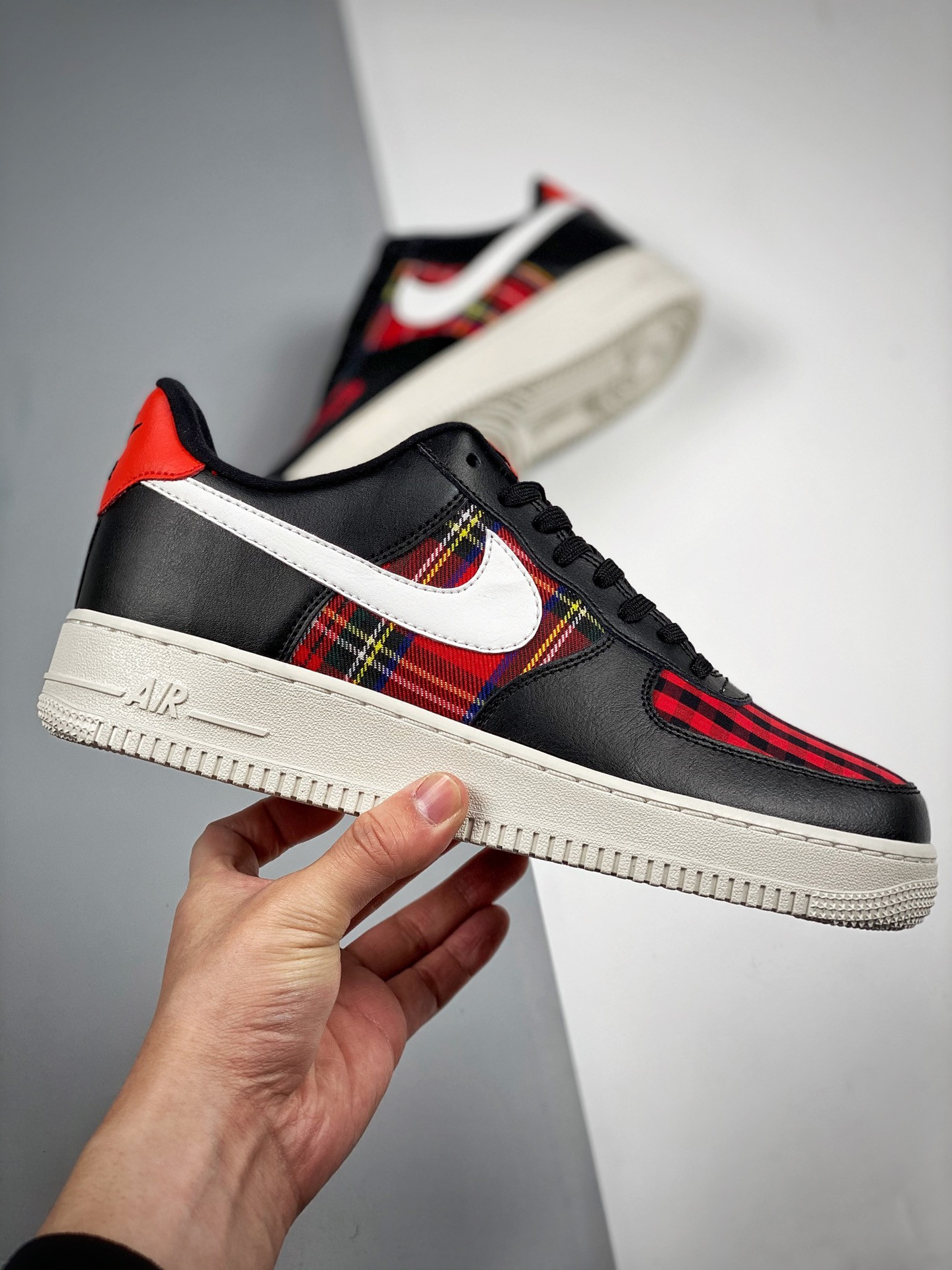 Nike Air Force 1 Low ‘Flannel’ Black/White-Habanero Red For Sale