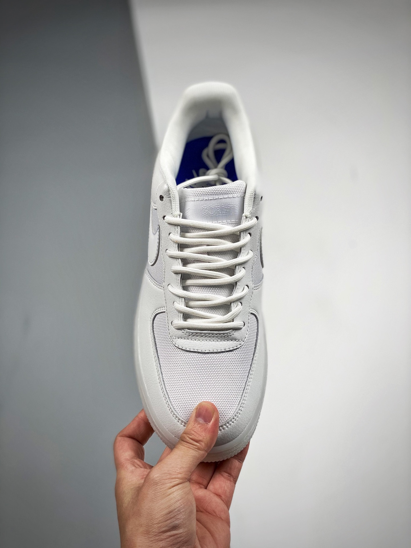 Nike Air Force 1 Low GORE-TEX White Hyper Royal For Sale