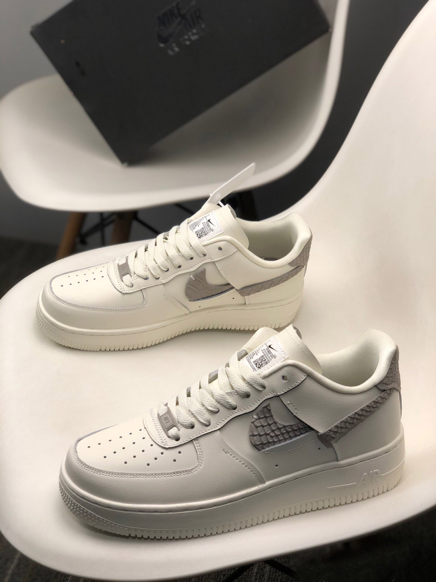 Nike Air Force 1 Low LXX Sea Glass/Light Arm For Sale