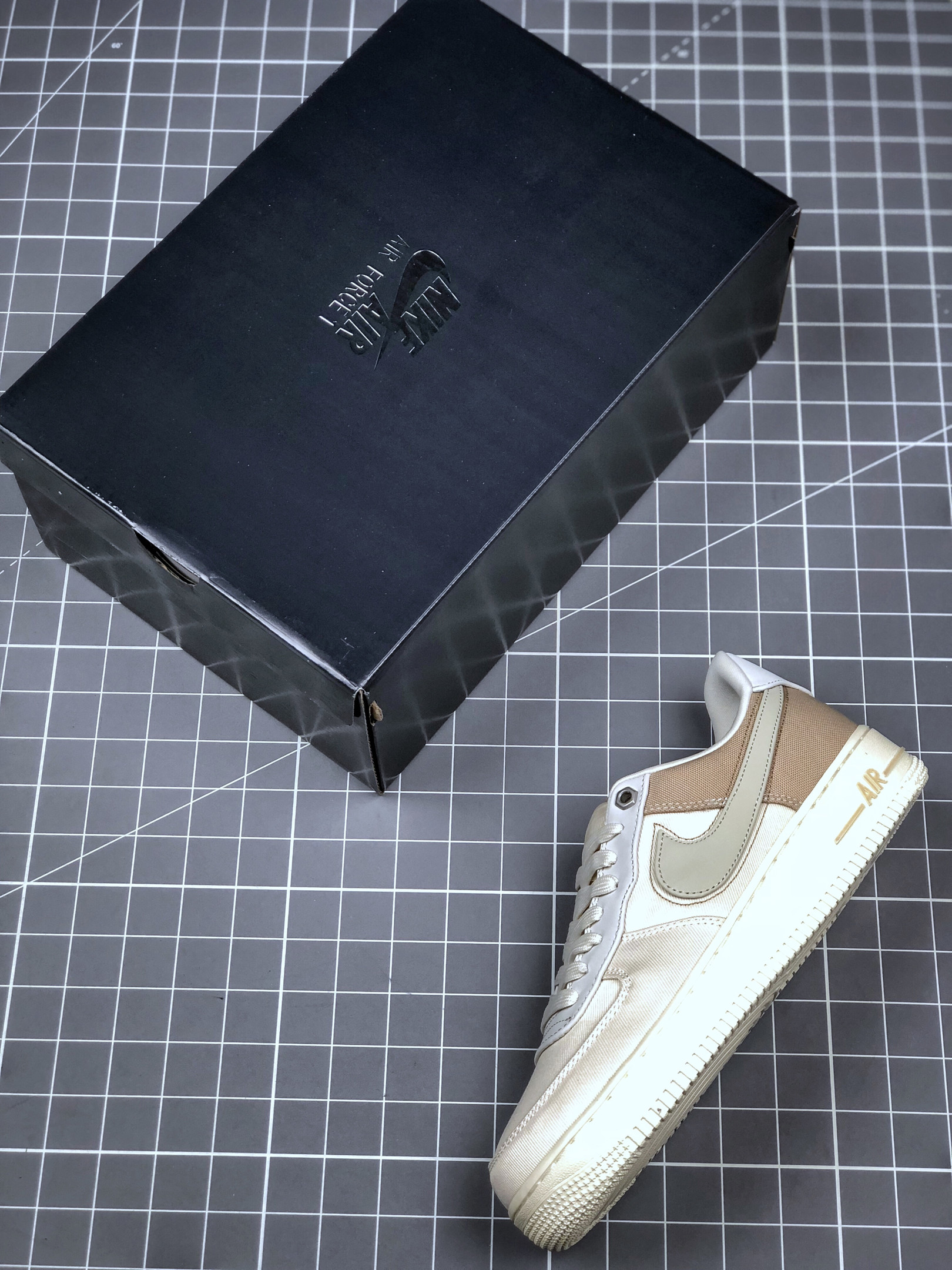 Nike Air Force 1 Low PRM Pale Ivory/Light Cream-Desert For Sale