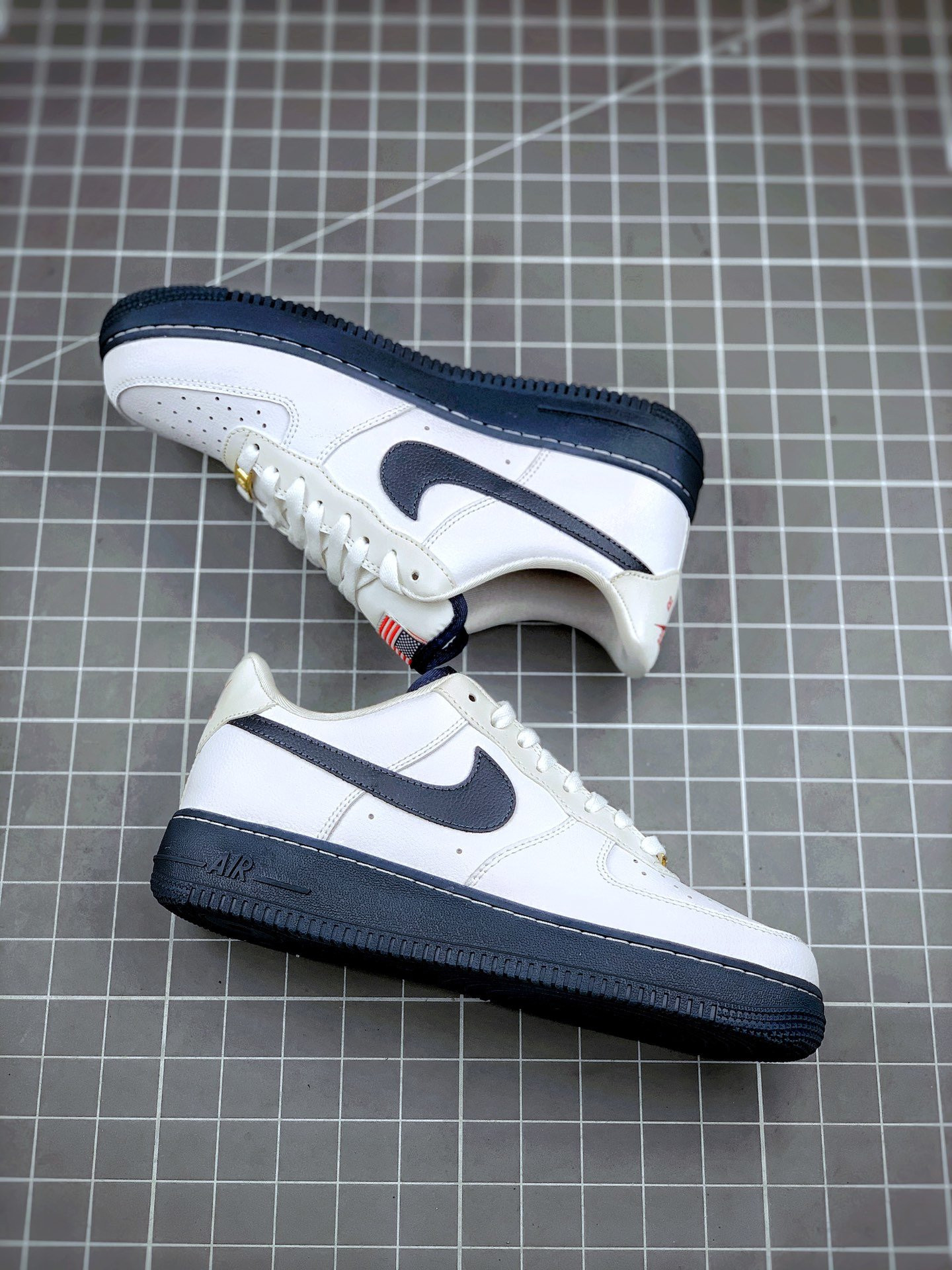Nike Air Force 1 Low ‘USA Flags’ White/Sport Red-Metallic For Sale