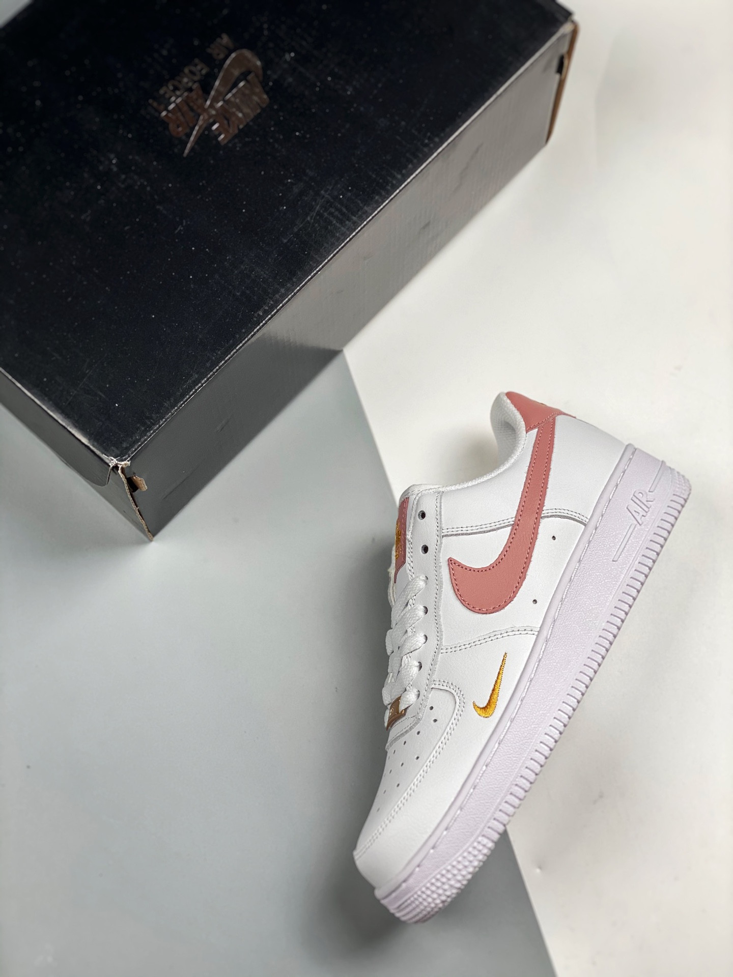 Nike Air Force 1 Low White Rust Pink For Sale