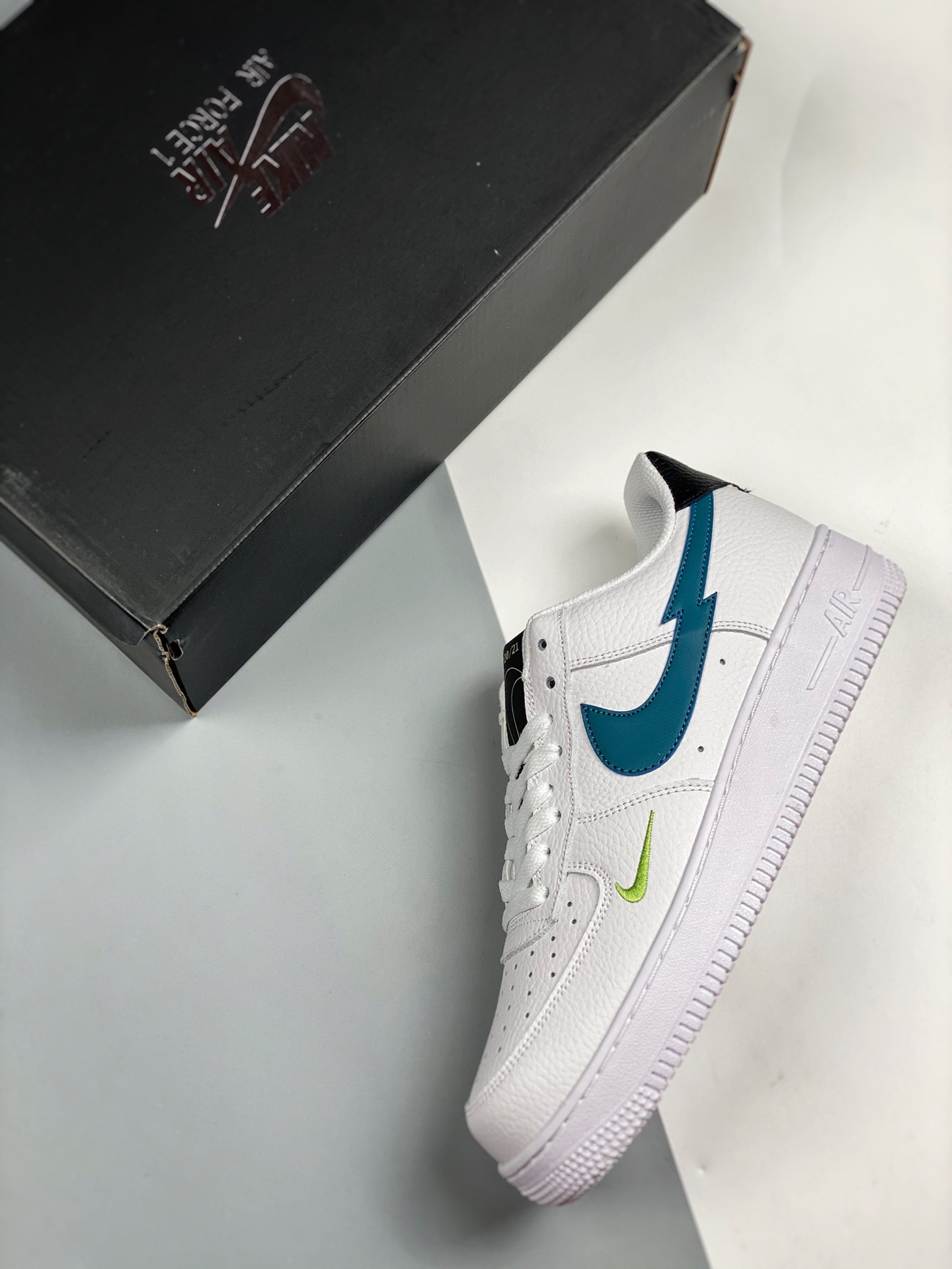 Nike Air Force 1 Low White/Aquamarine-Lime Glow-Off Noir For Sale