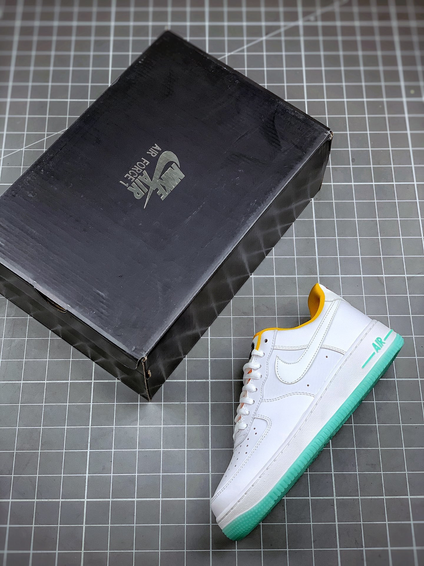 Nike Air Force 1 Low White/Yellow/Clear For Sale