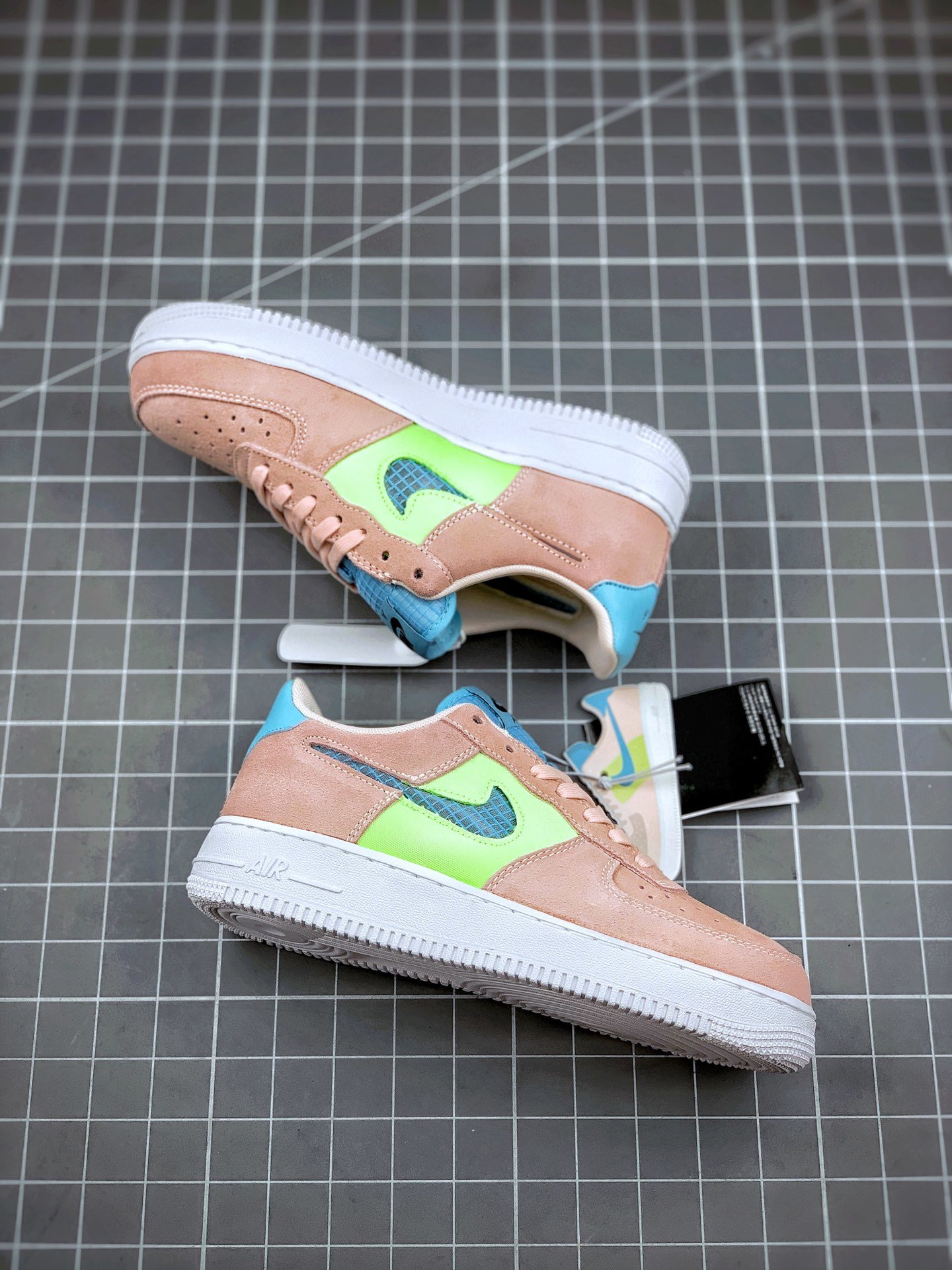 Nike Air Force 1 Low WMNS Washed Coral/Ghost Green-Black-Oracle Aqua For Sale