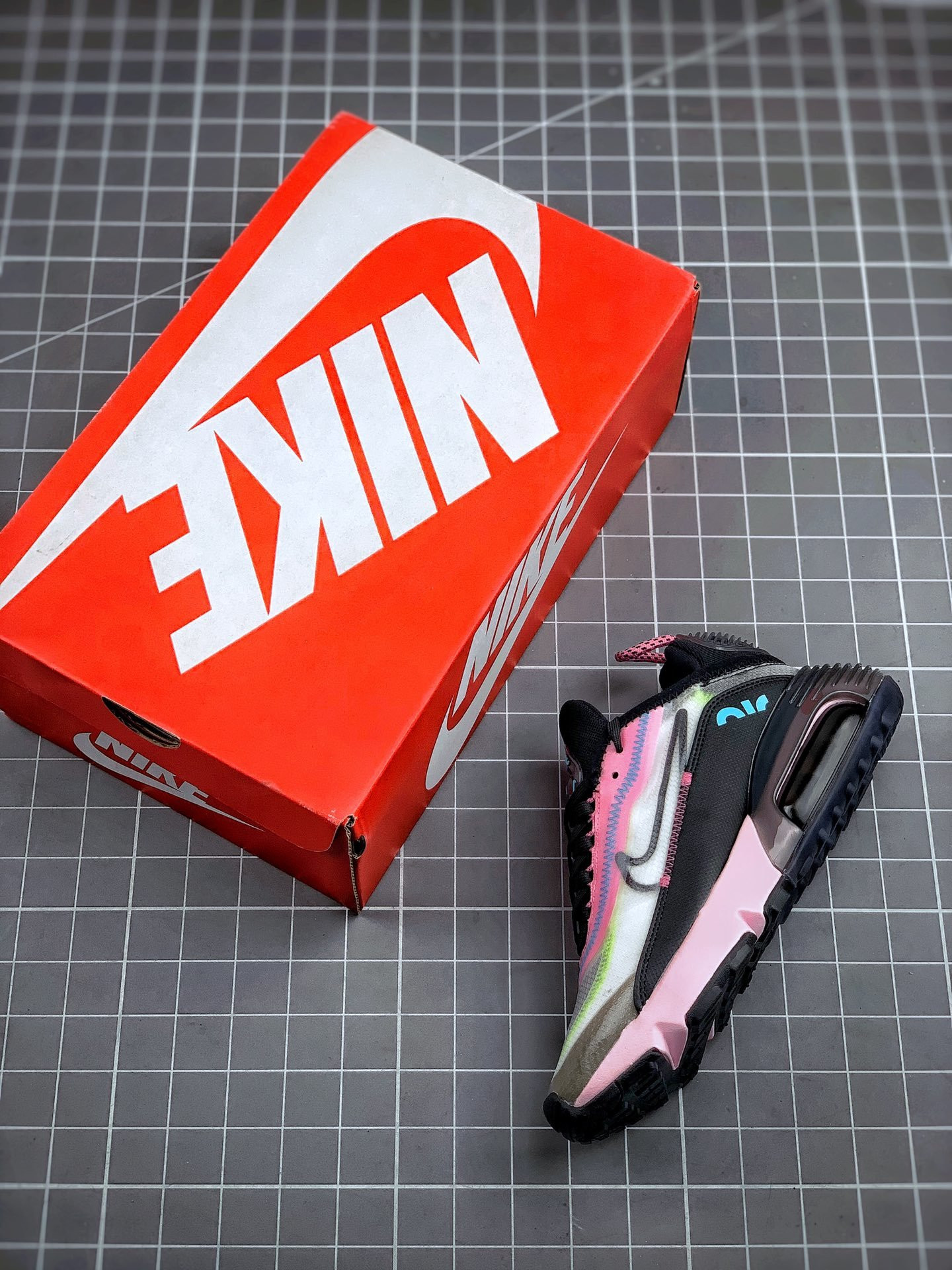 Nike Air Max 2090 “Pink Foam” For Sale