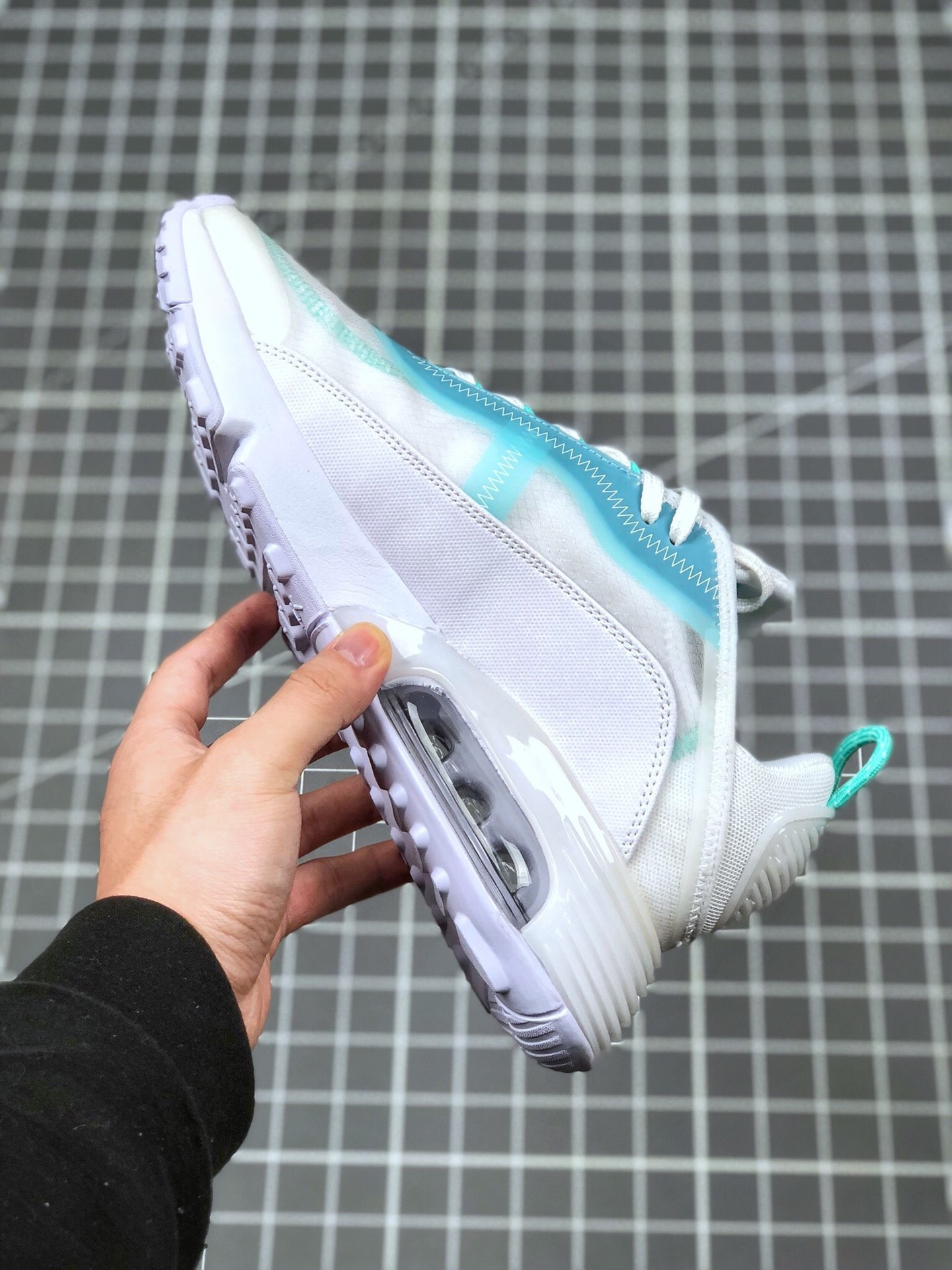 Nike Air Max 2090 Photon Dust/Midnight Turquoise-Solar Flare On Sale
