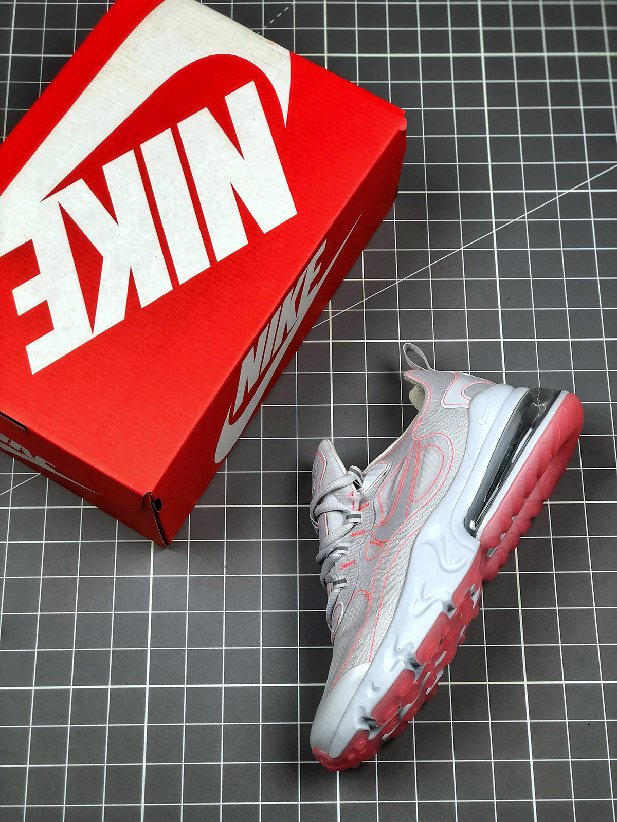Nike Air Max 270 React White/White-Flash Crimson For Sale