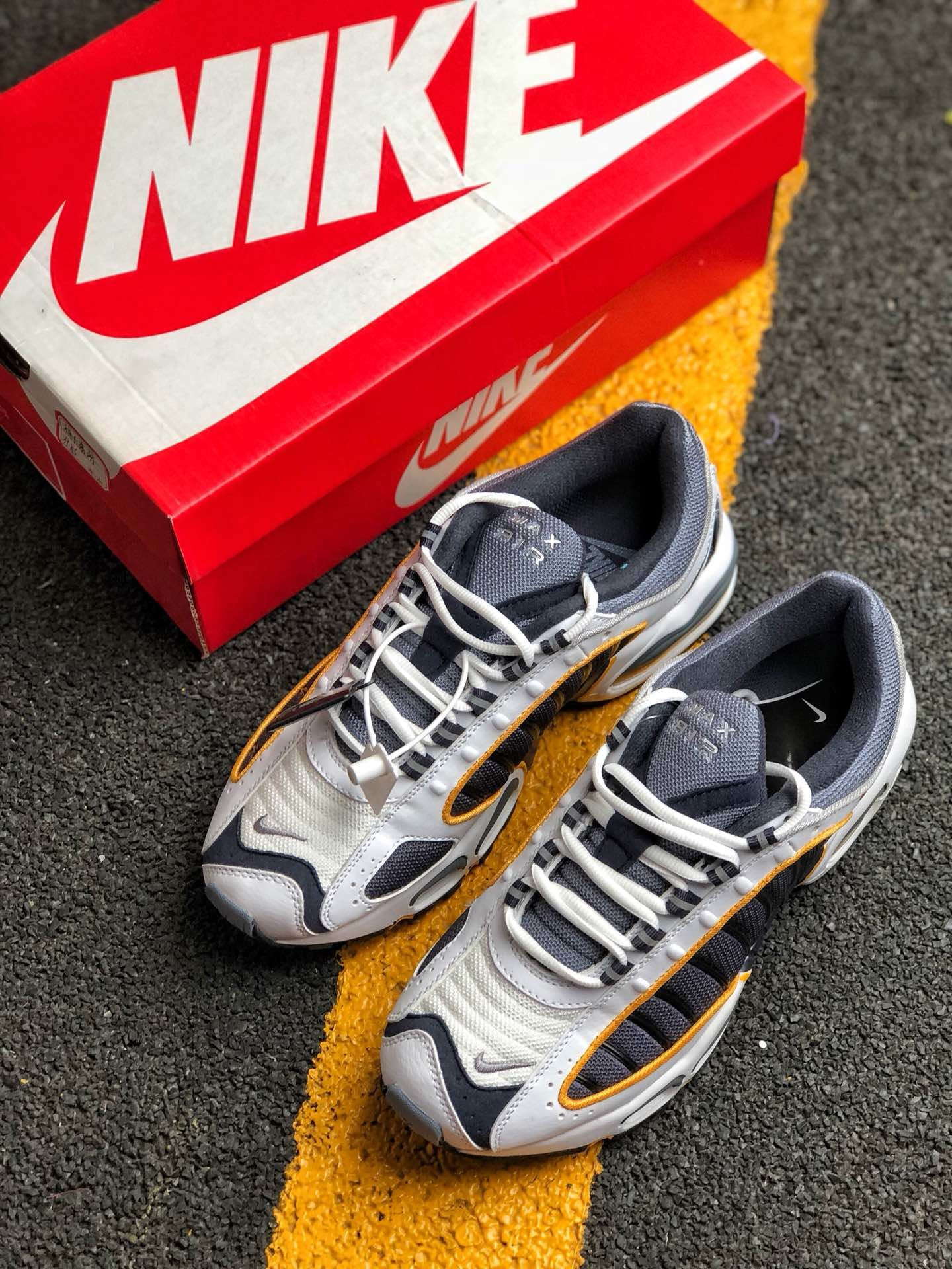 Nike Air Max Tailwind 4 White/Navy For Sale