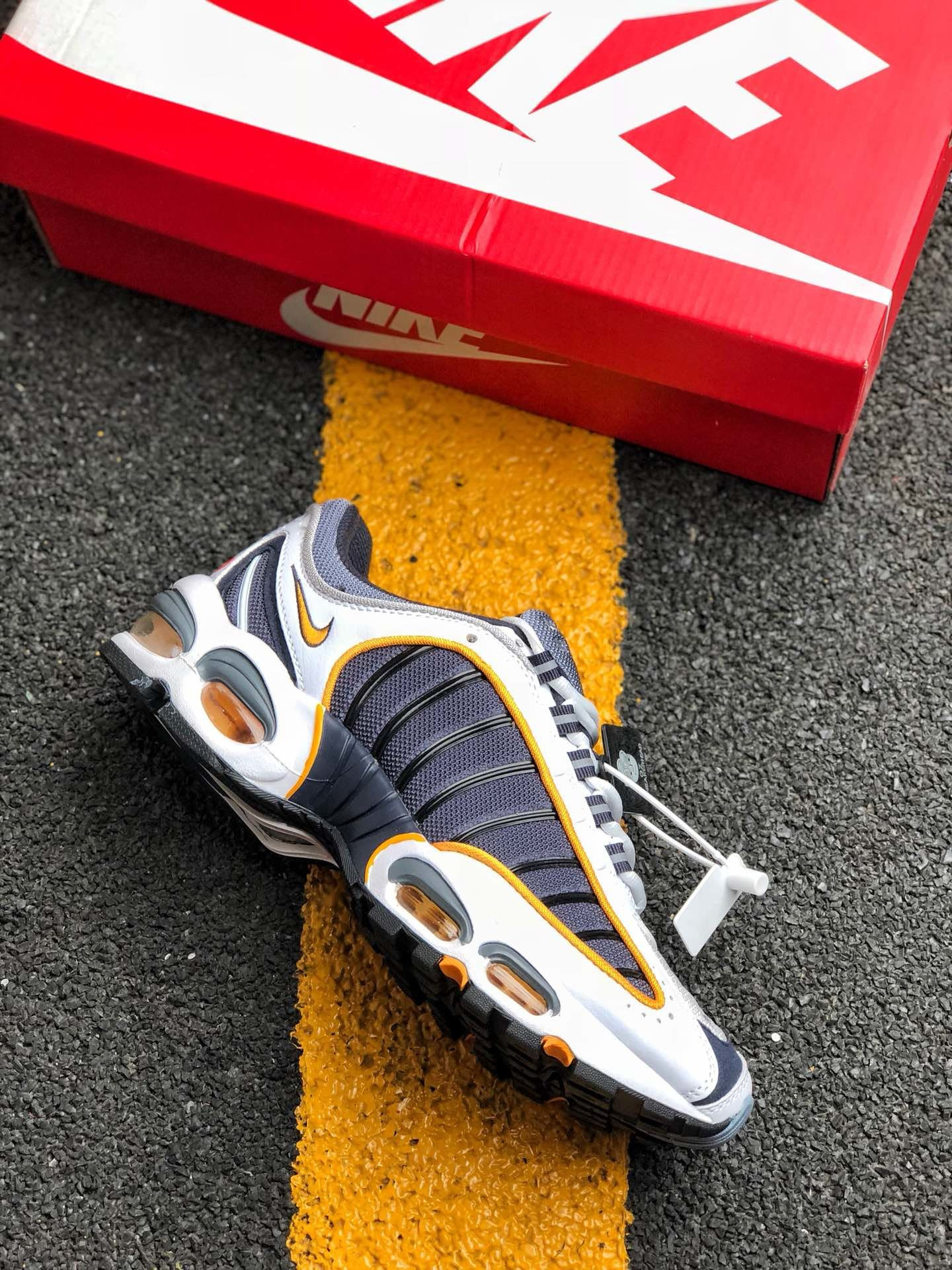 Nike Air Max Tailwind 4 White/Navy For Sale