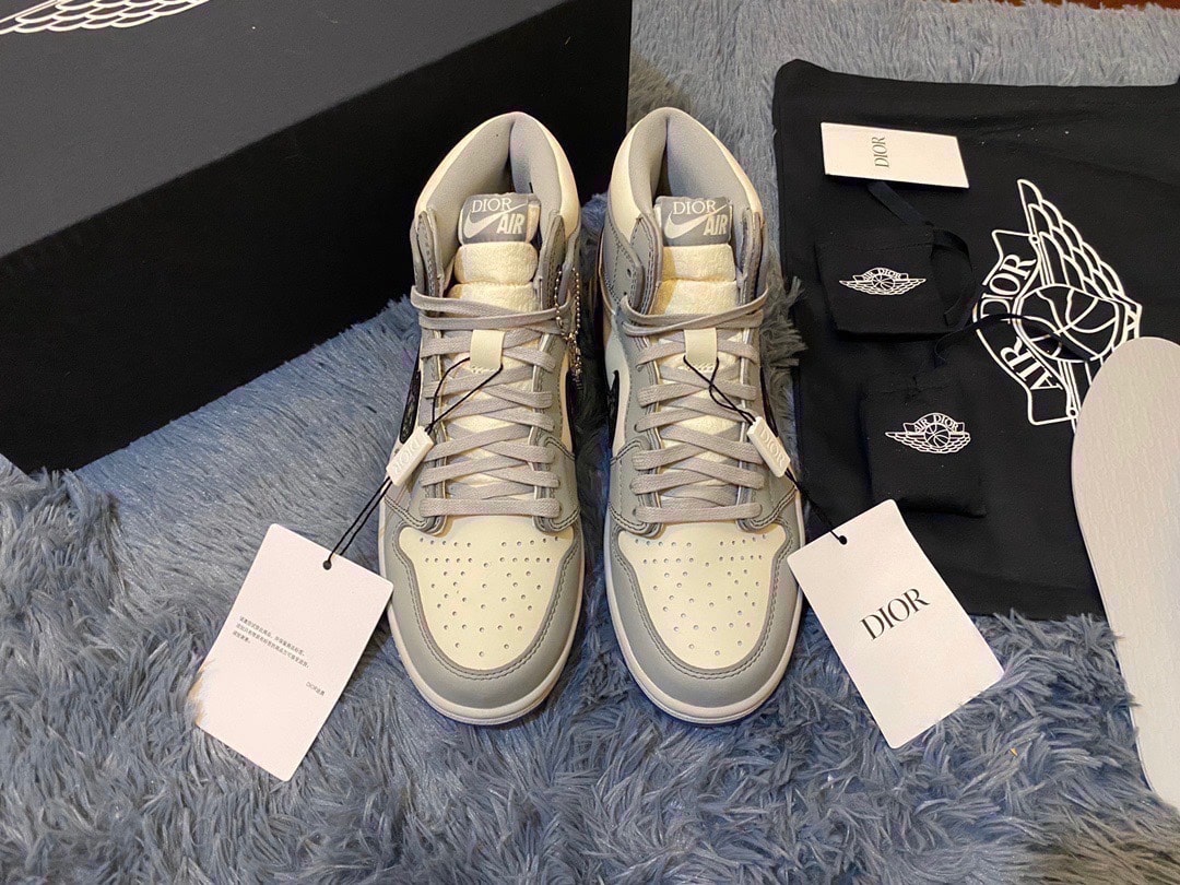 Nike Dior x Air Jordan 1 High OG Wolf Grey/Sail/Photon Dust/White For Women, Women’s Shoes