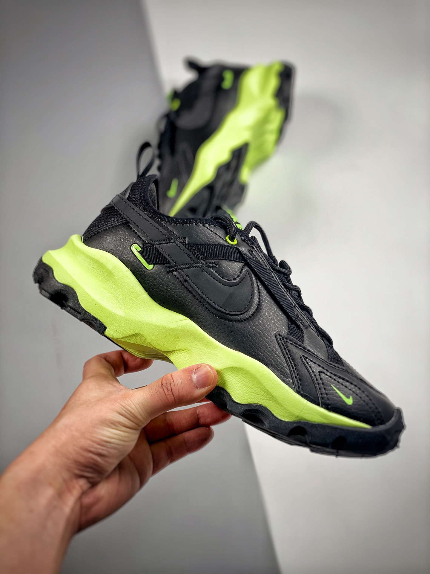 Nike TC 7900 Black Ghost Green For Sale