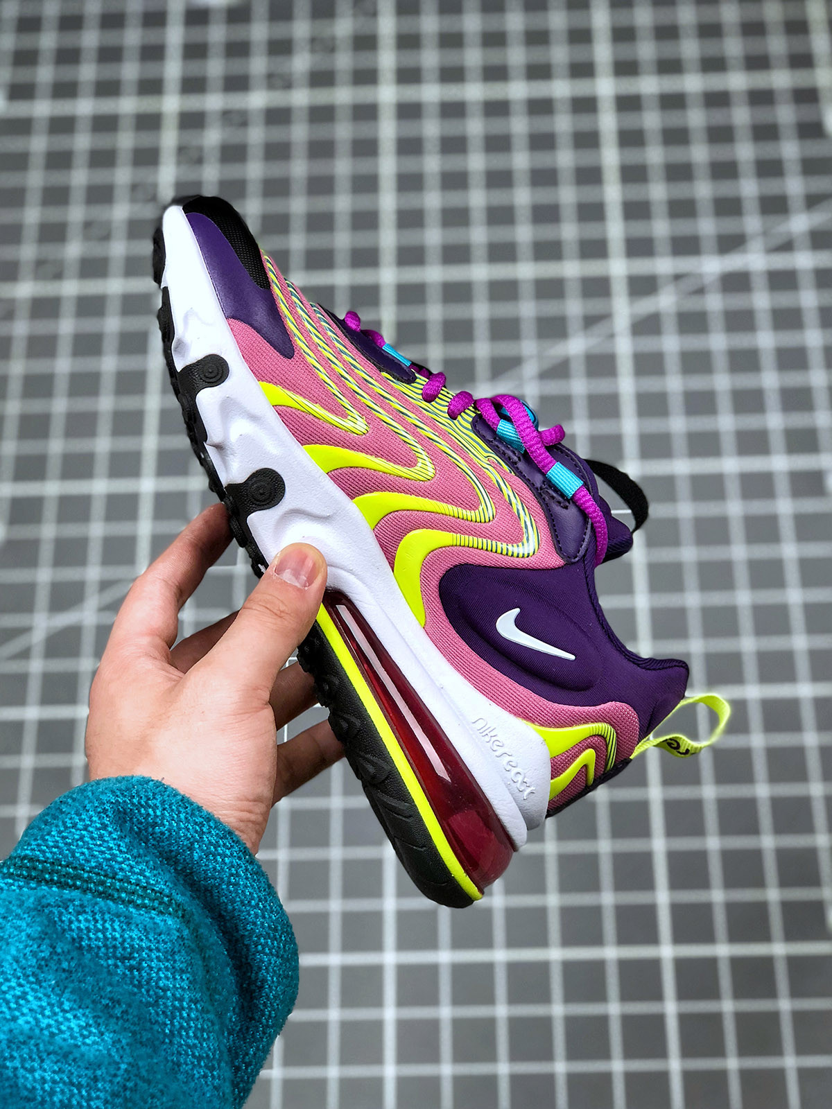 Nike WMNS Air Max 270 React ENG Eggplant/White/Magic Flamingo For Sale
