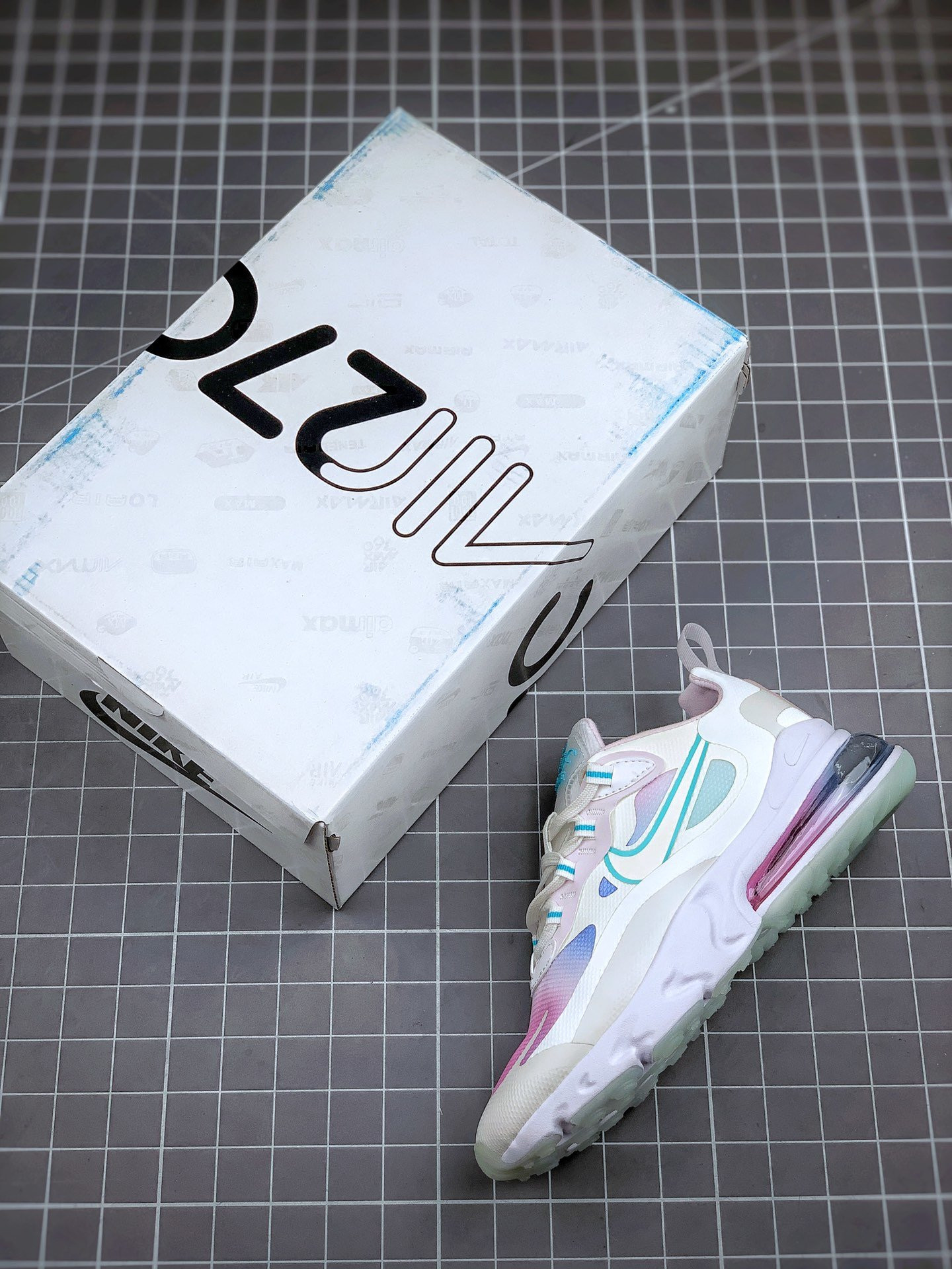 Nike Wmns Air Max 270 React SE ‘Light Gradient’ For Sale