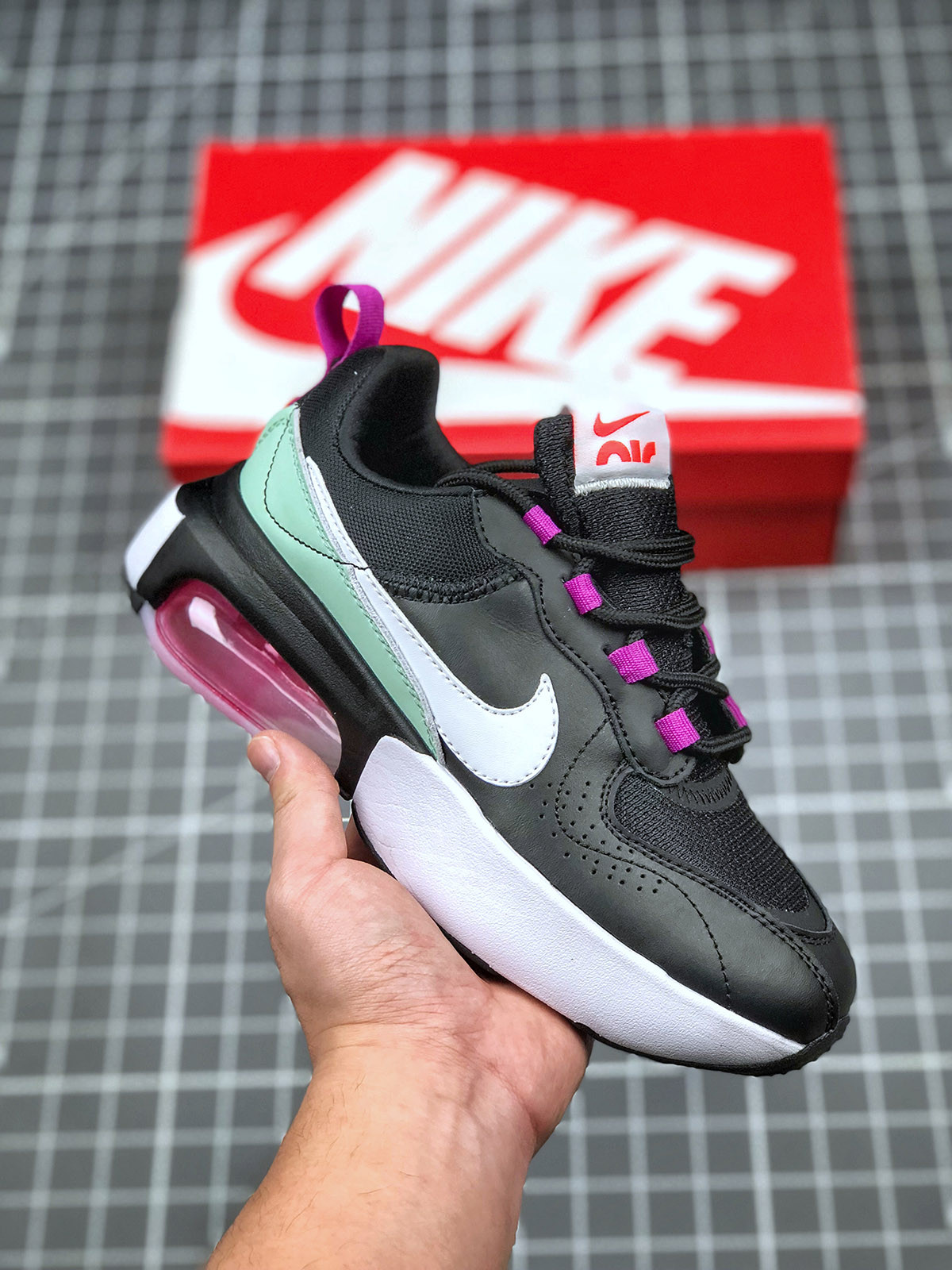 Nike WMNS Air Max Verona Black/Summit White-Fire Pink For Sale
