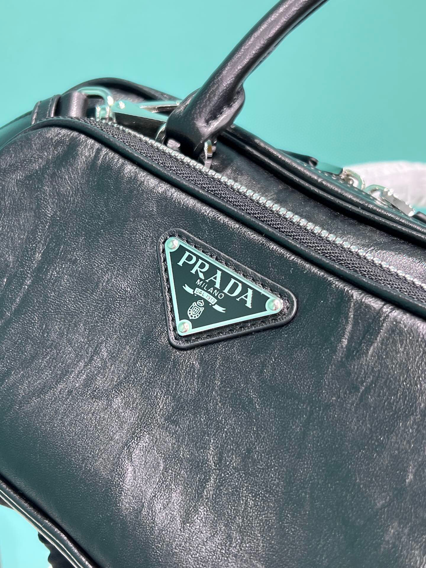Prada Antique Nappa Multi-Pocket Top-Handle Bag In Grey/Black For Women 9.5 in/ 24cm 1BB099_UVL_F0480_V_T2O