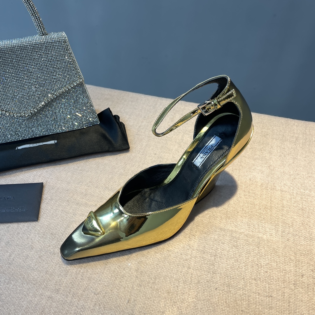 Prada Brushed Pumps Gold Tone For Women 3.7 in/ 9.5cm 1I982M_055_F0522_F_A095