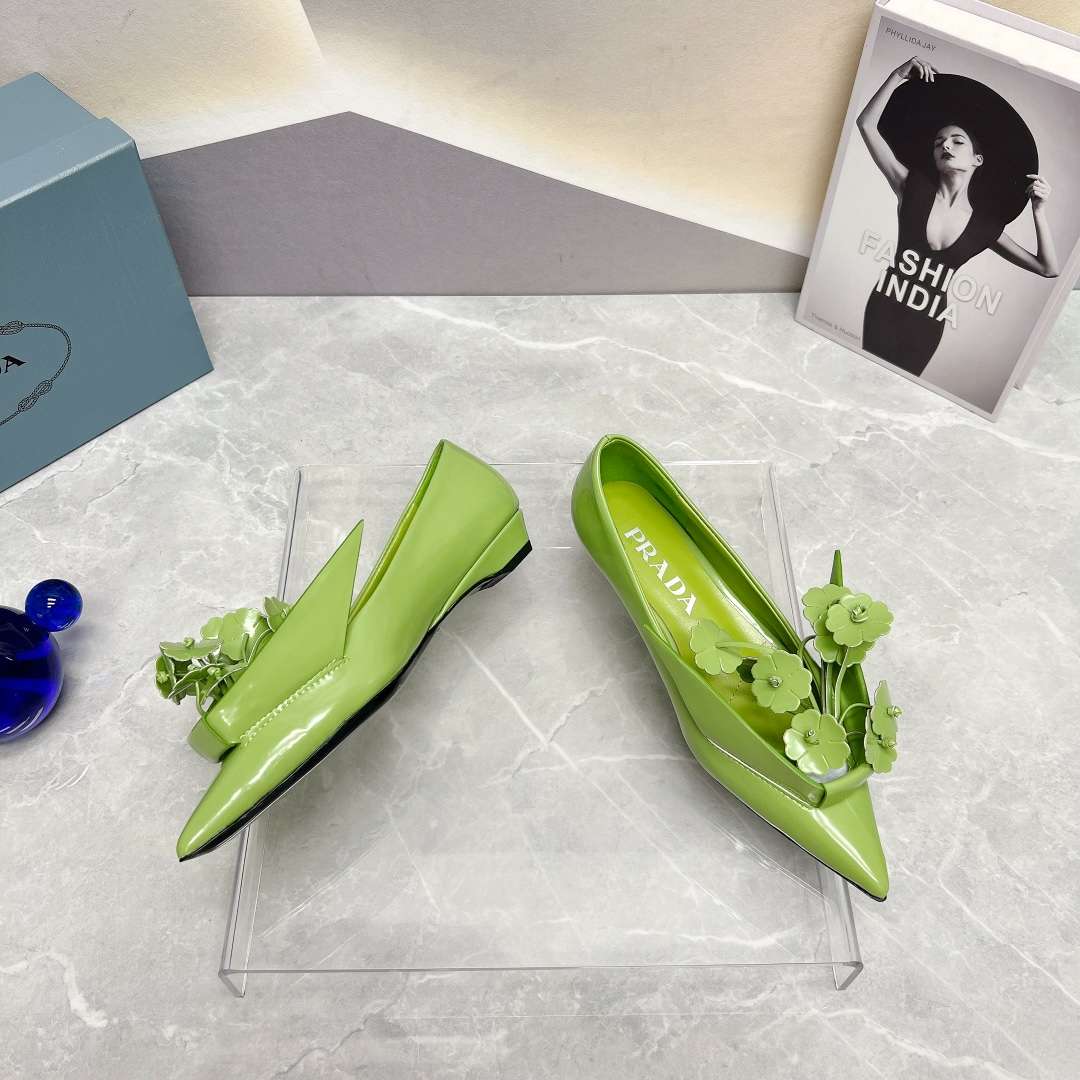Prada Brushed Pumps Green For Women