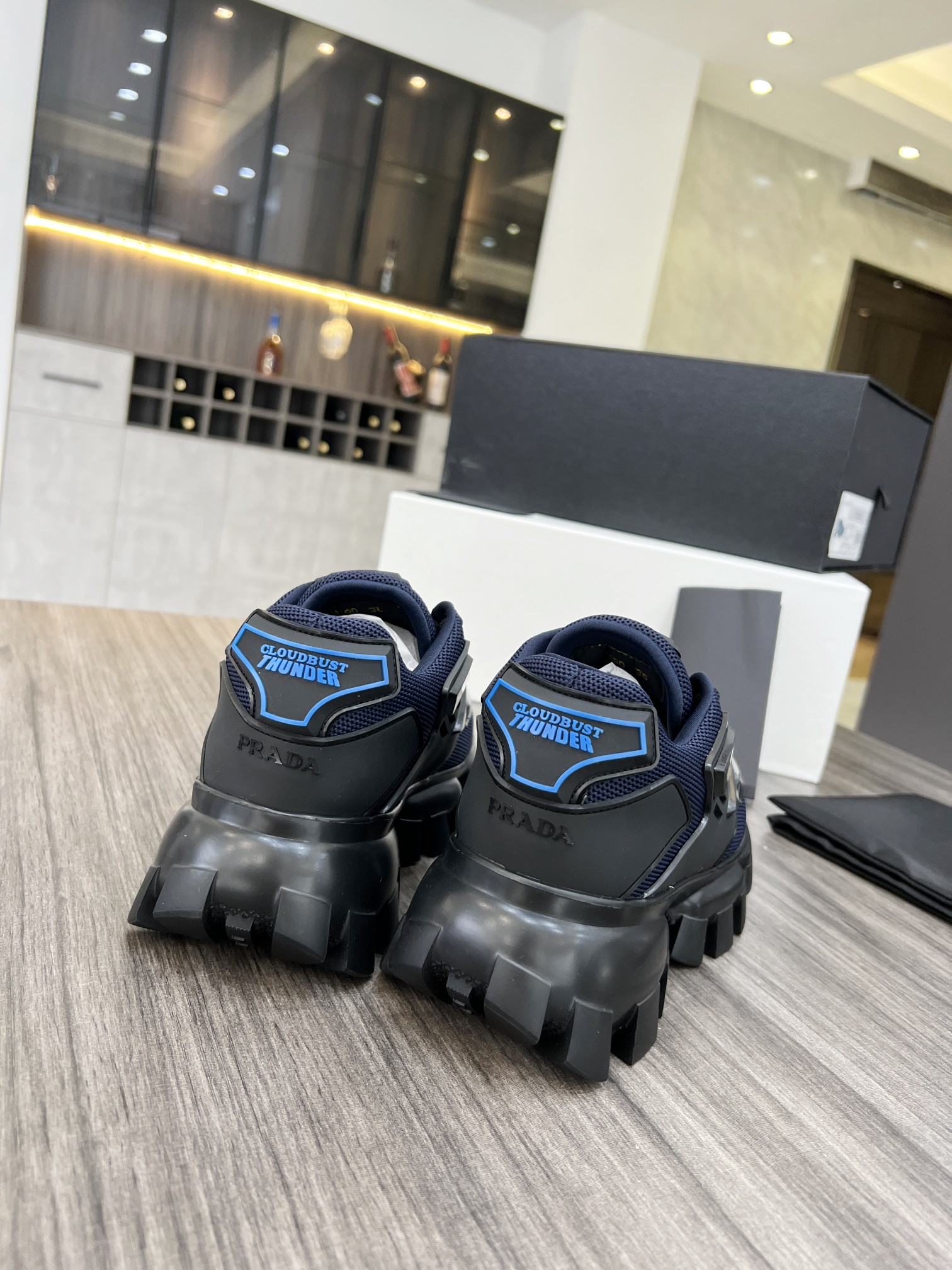 Prada Cloudbust Thunder Sneakers Black And Blue For Women PRD 
