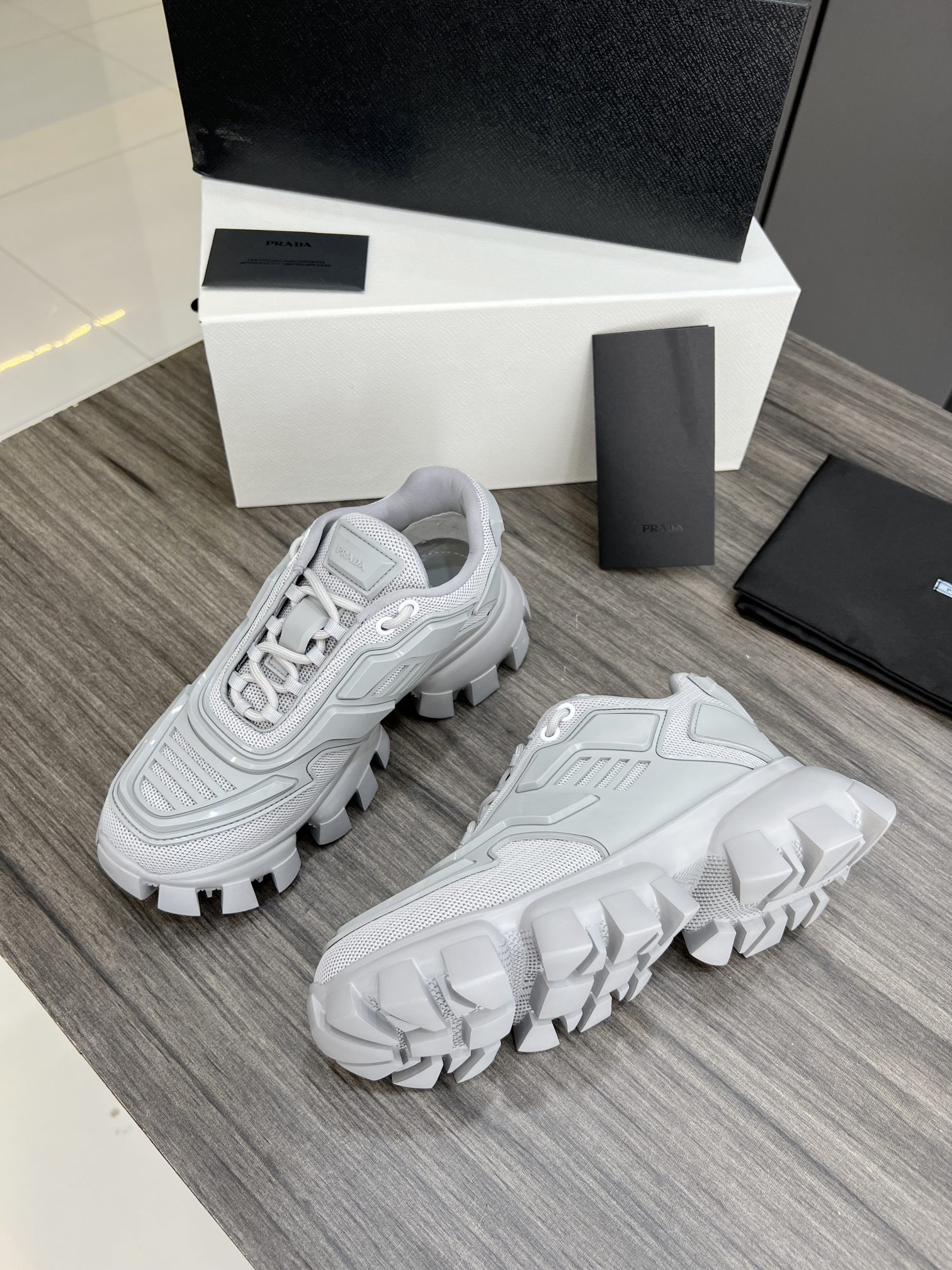 Prada Cloudbust Thunder Sneakers Silver For Women PRD 1E819L_3KR2_F0118_F_050
