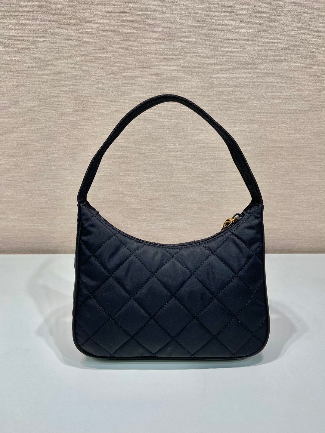 Prada Contenitore Maniglia Tessutu Quilted Shoulder Bag Black For Women 9.1 in / 23 cm
