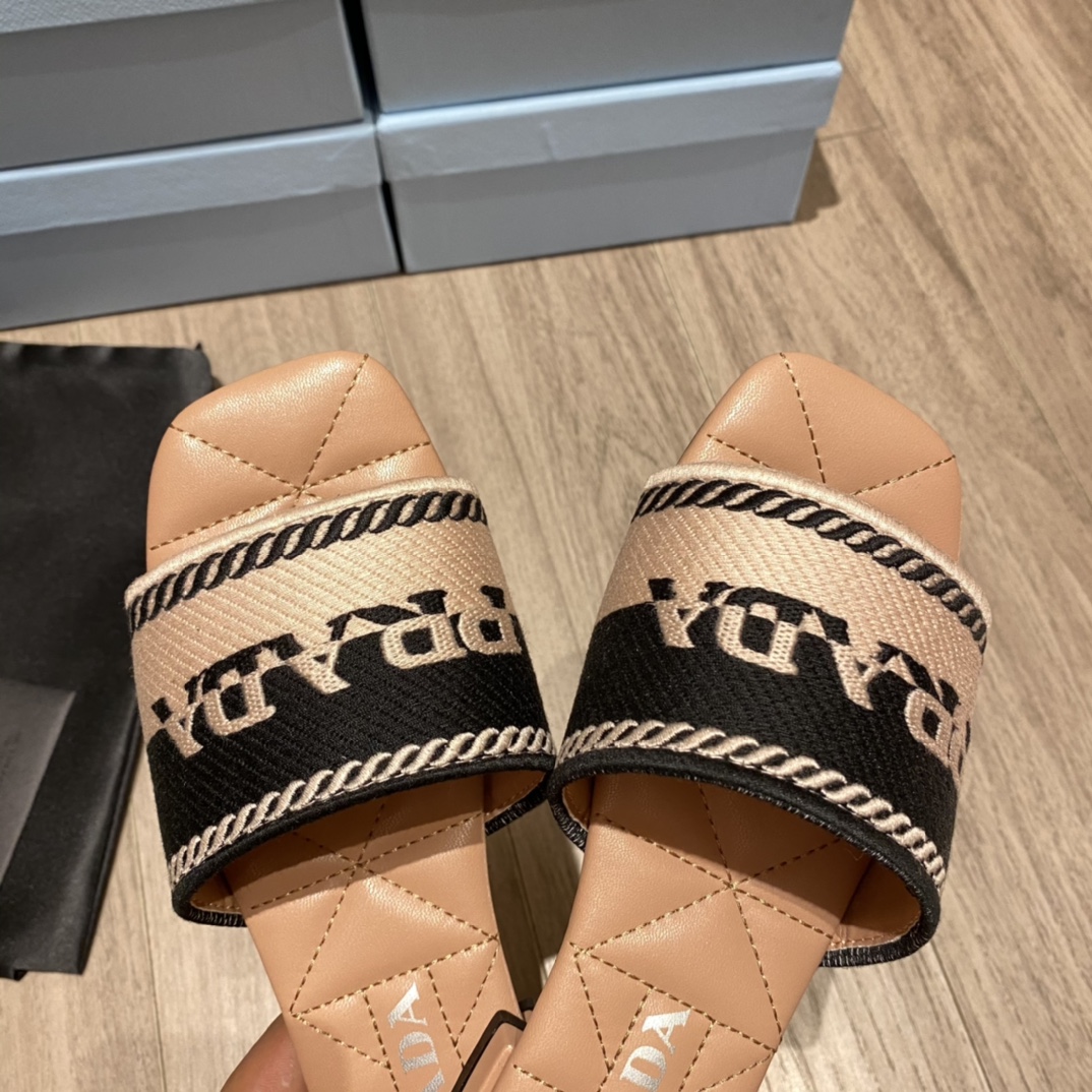 Prada Embroidered Fabric Slides Black/Orange For Women 0.4in/10mm PRD