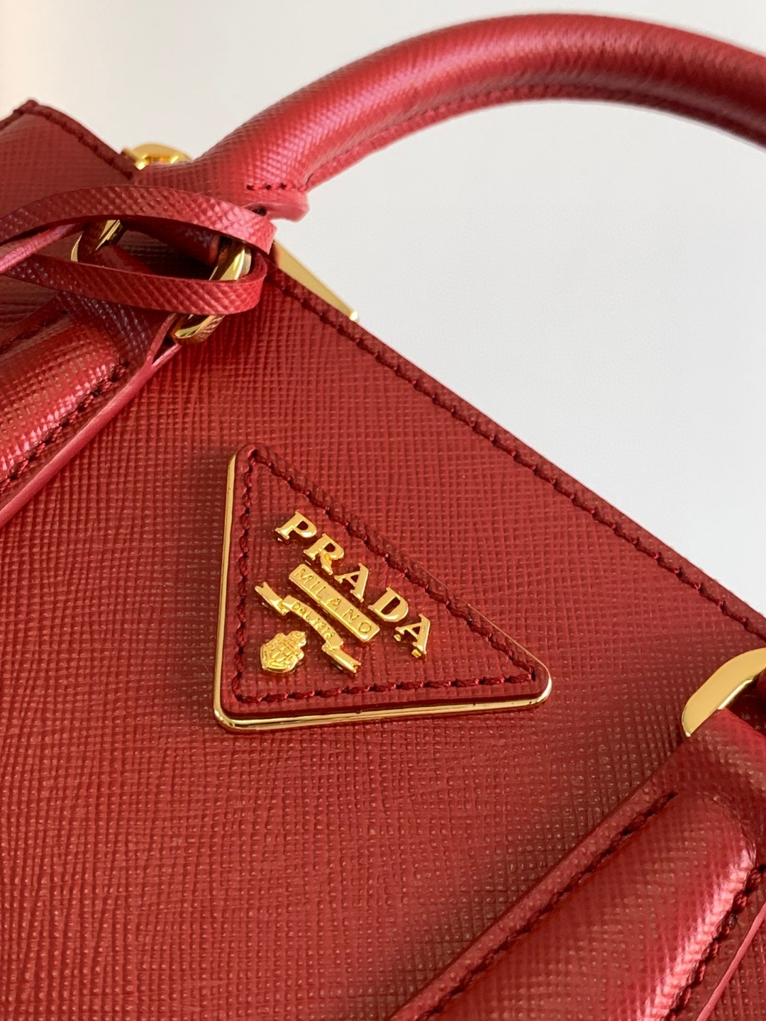 Prada Galleria Saffiano Mini Bag Black/Burgundy/Pink/Gold Tone For Women 7.8 in / 20 cm 1BA906_NZV_F0002_V_EOM