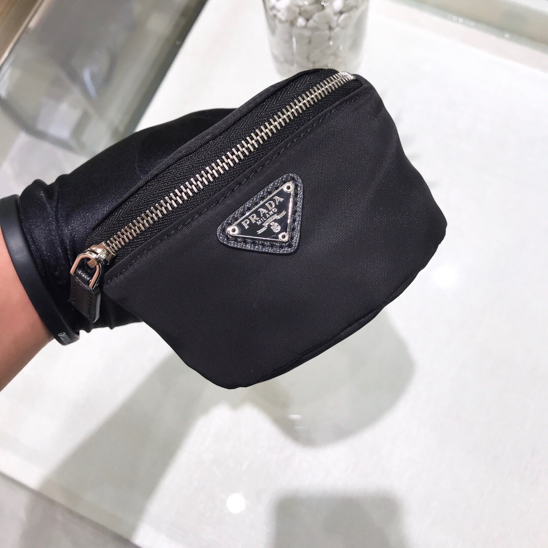 Prada Nylon Wristlet Clutch Bag Black/Pink/Red For Women 5.1 in/ 13 cm 2TT095_D02_F0002
