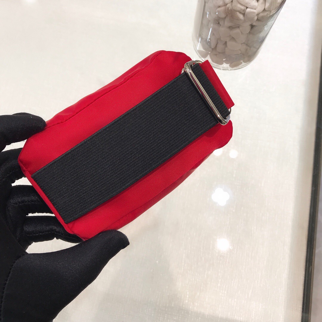 Prada Nylon Wristlet Clutch Bag Black/Pink/Red For Women 5.1 in/ 13 cm 2TT095_D02_F0002