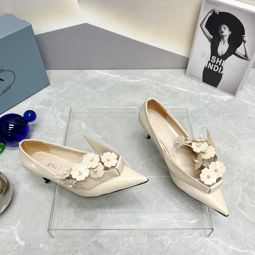 Prada Patent Pumps Cream For Women