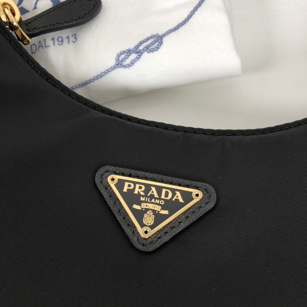 Prada Re-Edition 2005 Saffiano Bag Black For Women, Women’s Bags 8.6in/22cm 1BH204_NZV_F0632_V_V2M