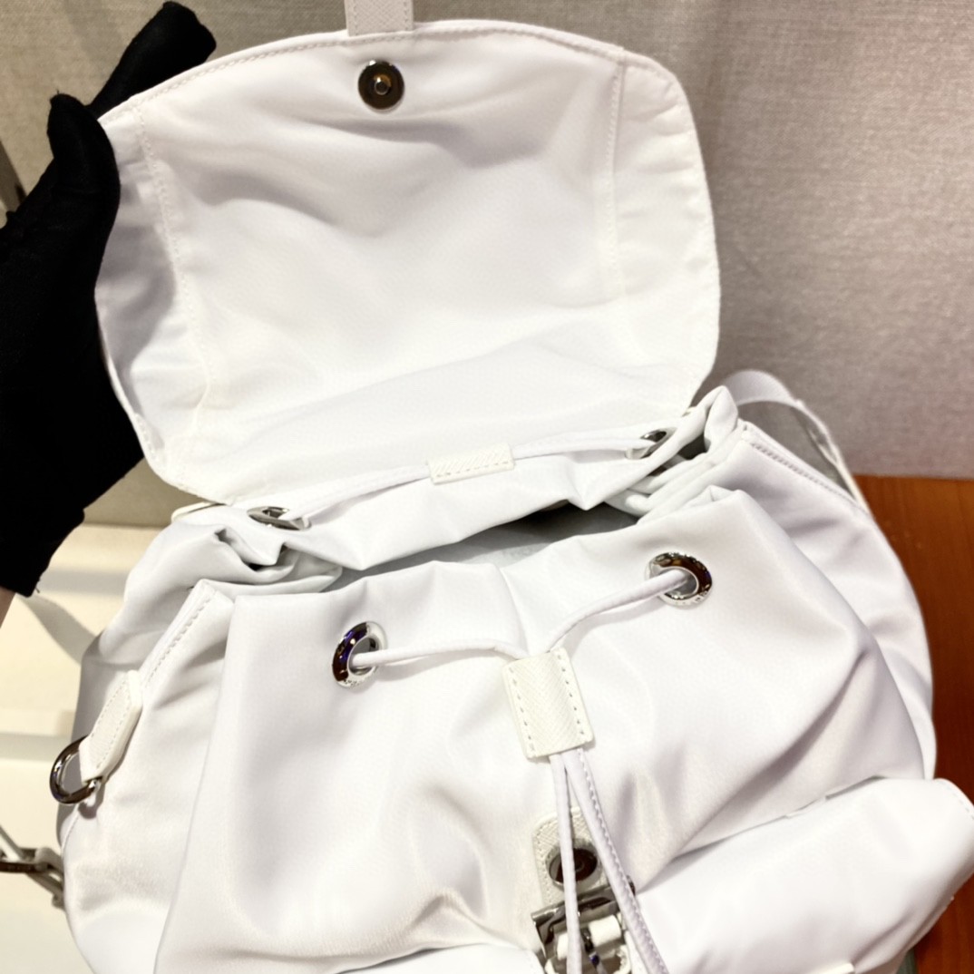 Prada Re-Nylon Medium Backpack White For Women, Women’s Bags 12.6in/32cm 1BZ811_RV44_F0009_V_OTO