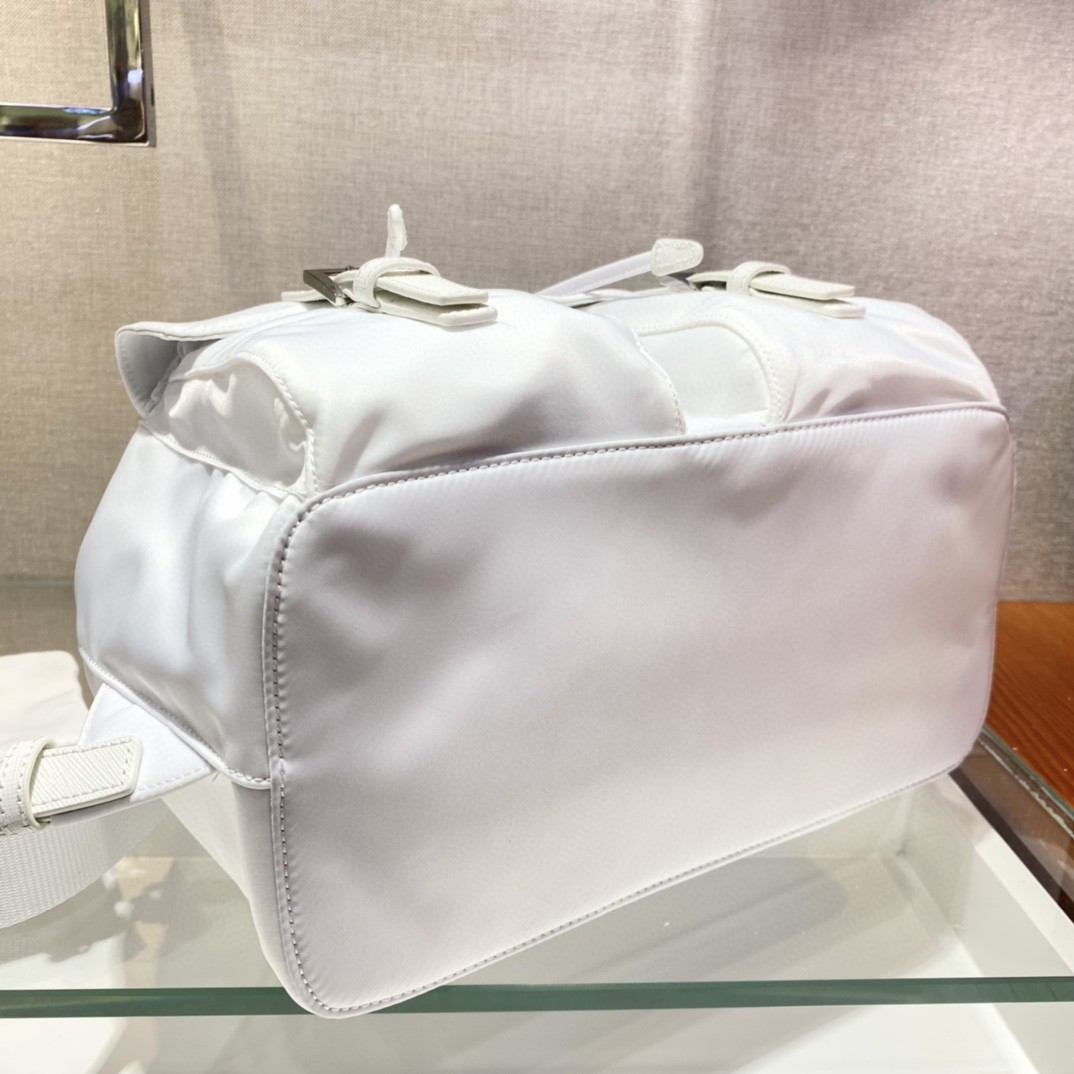 Prada Re-Nylon Medium Backpack White For Women, Women’s Bags 12.6in/32cm 1BZ811_RV44_F0009_V_OTO