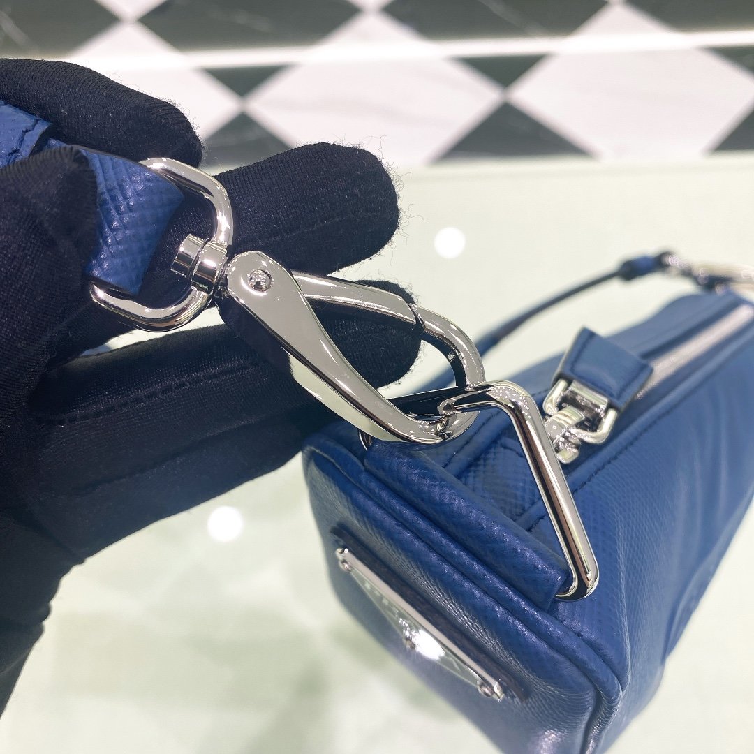 Prada Saffiano Triangle Bag Blue For Women, Women’s Bags 11in/28cm 2VH155_2FAD_F0016_V_OOO