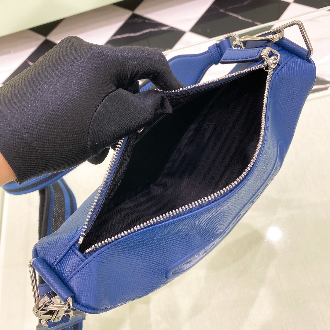 Prada Saffiano Triangle Bag Blue For Women, Women’s Bags 11in/28cm 2VH155_2FAD_F0016_V_OOO