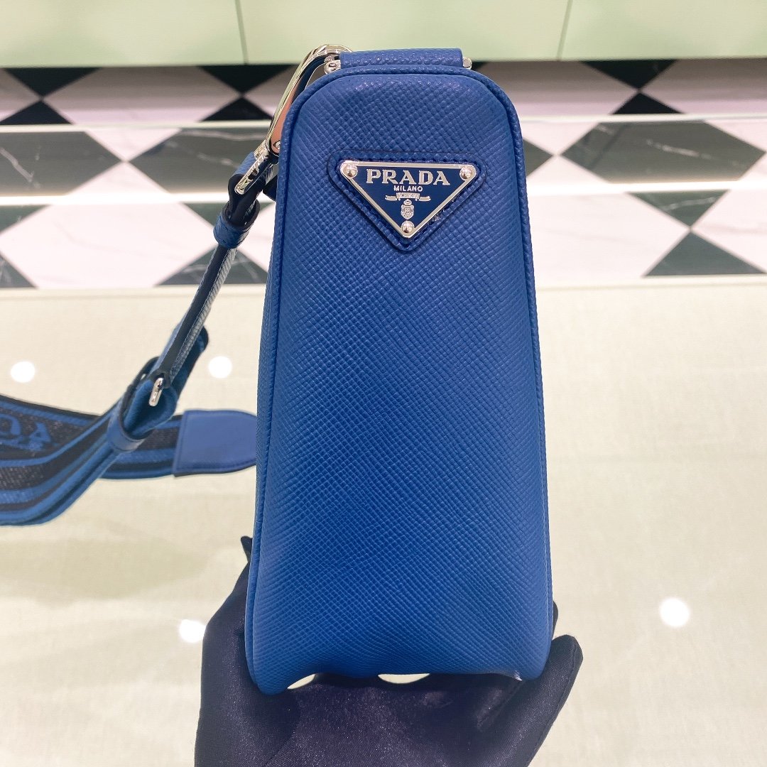 Prada Saffiano Triangle Bag Blue For Women, Women’s Bags 11in/28cm 2VH155_2FAD_F0016_V_OOO