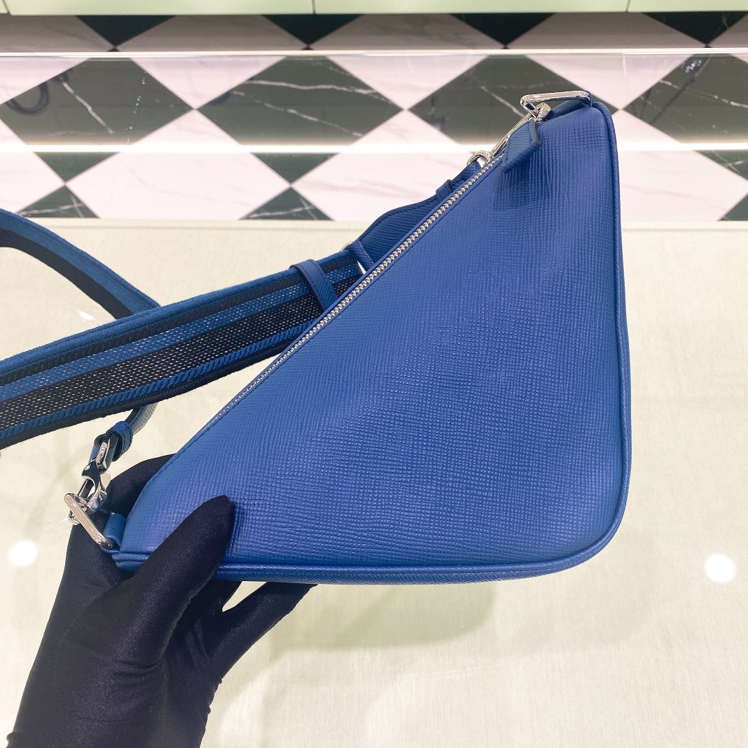 Prada Saffiano Triangle Bag Blue For Women, Women’s Bags 11in/28cm 2VH155_2FAD_F0016_V_OOO