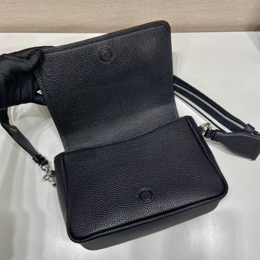 Prada Shoulder Bag Black For Women, Women’s Bags 9in/23cm 1BD314_2DKV_F0002_V_3OO