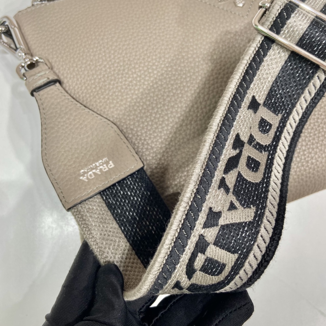 Prada Shoulder Bag Grey For Women, Women’s Bags 11.8in/30cm 1BH050_2DKV_F0572_V_3OM