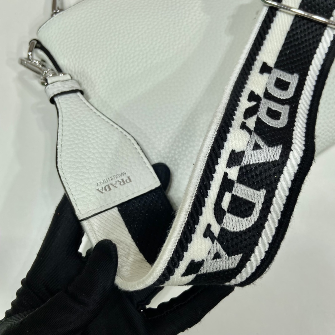 Prada Shoulder Bag White For Women, Women’s Bags 11.8in/30cm 1BH050_2DKV_F0009_V_3OM