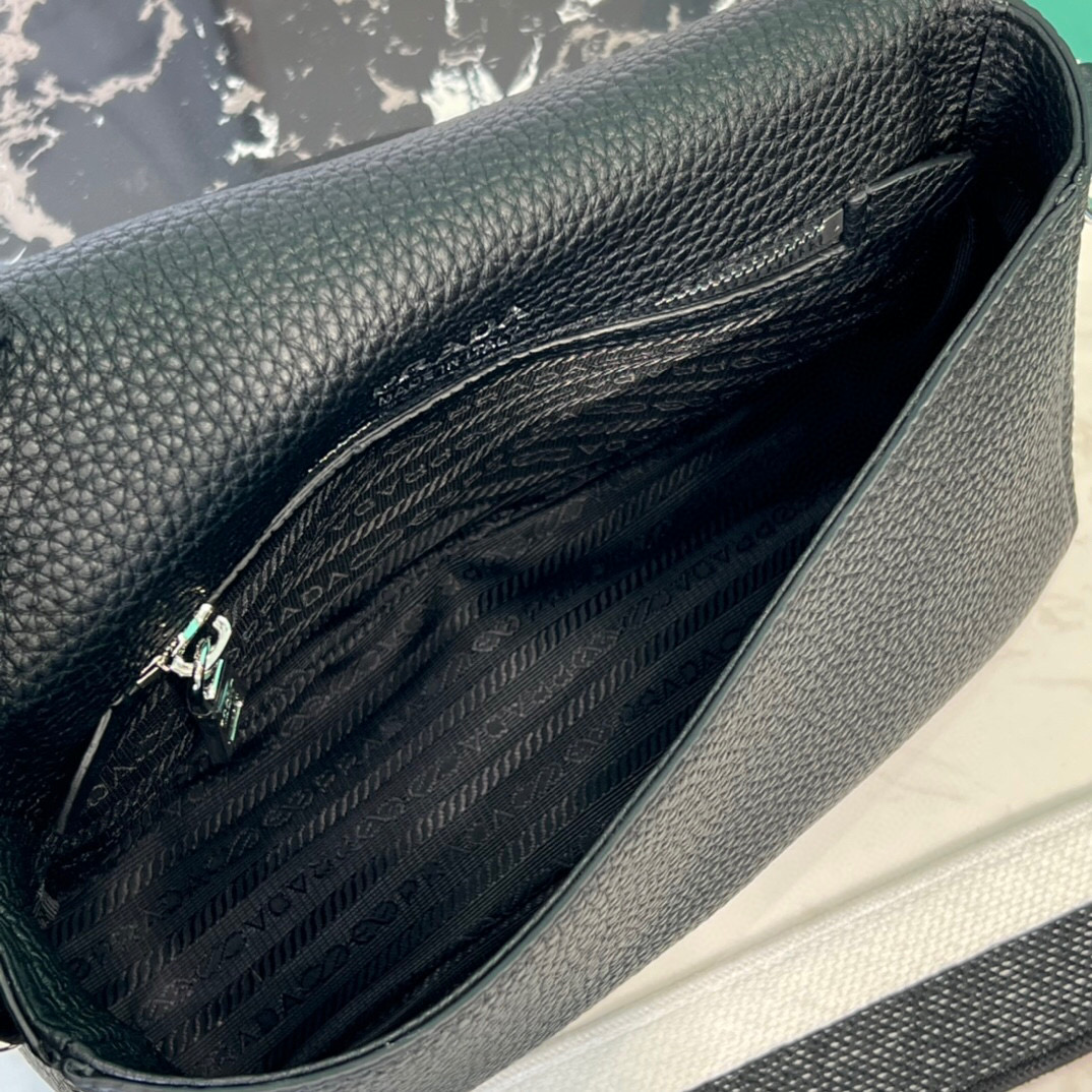 Prada Small Shoulder Bag In Black For Women 9in/ 23cm 1BD314_2DKV_F0002_V_3OO