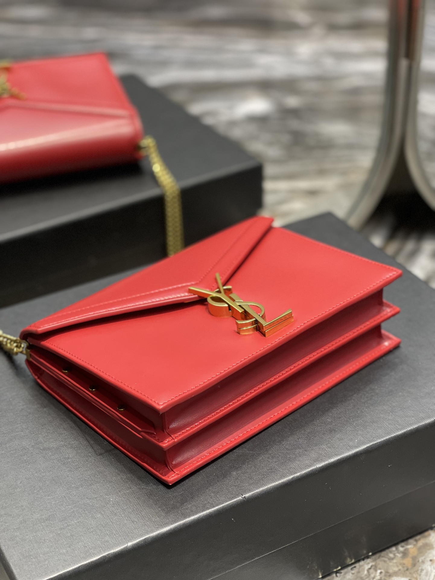 Saint Laurent Cassandra Medium Chain Bag Rouge Opyum In Grain De Poudre Embossed For Women 8.6in/22cm YSL 532750BOW0W6008