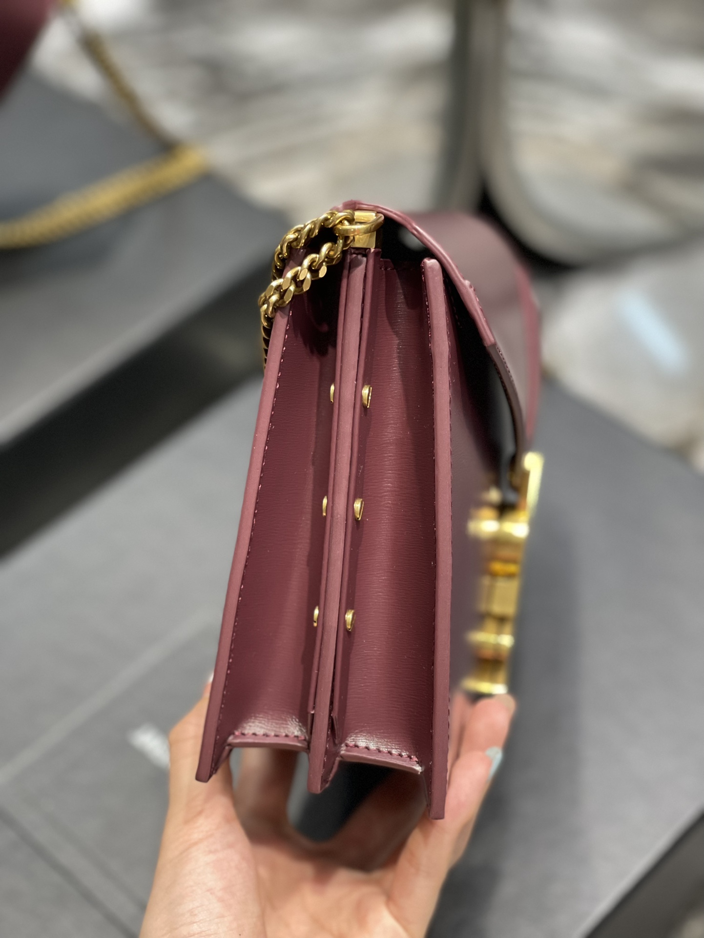 Saint Laurent Cassandra Medium Chain Bag Rouge Opyum In Grain De Poudre Embossed For Women 8.6in/22cm YSL 532750BOW0W6008