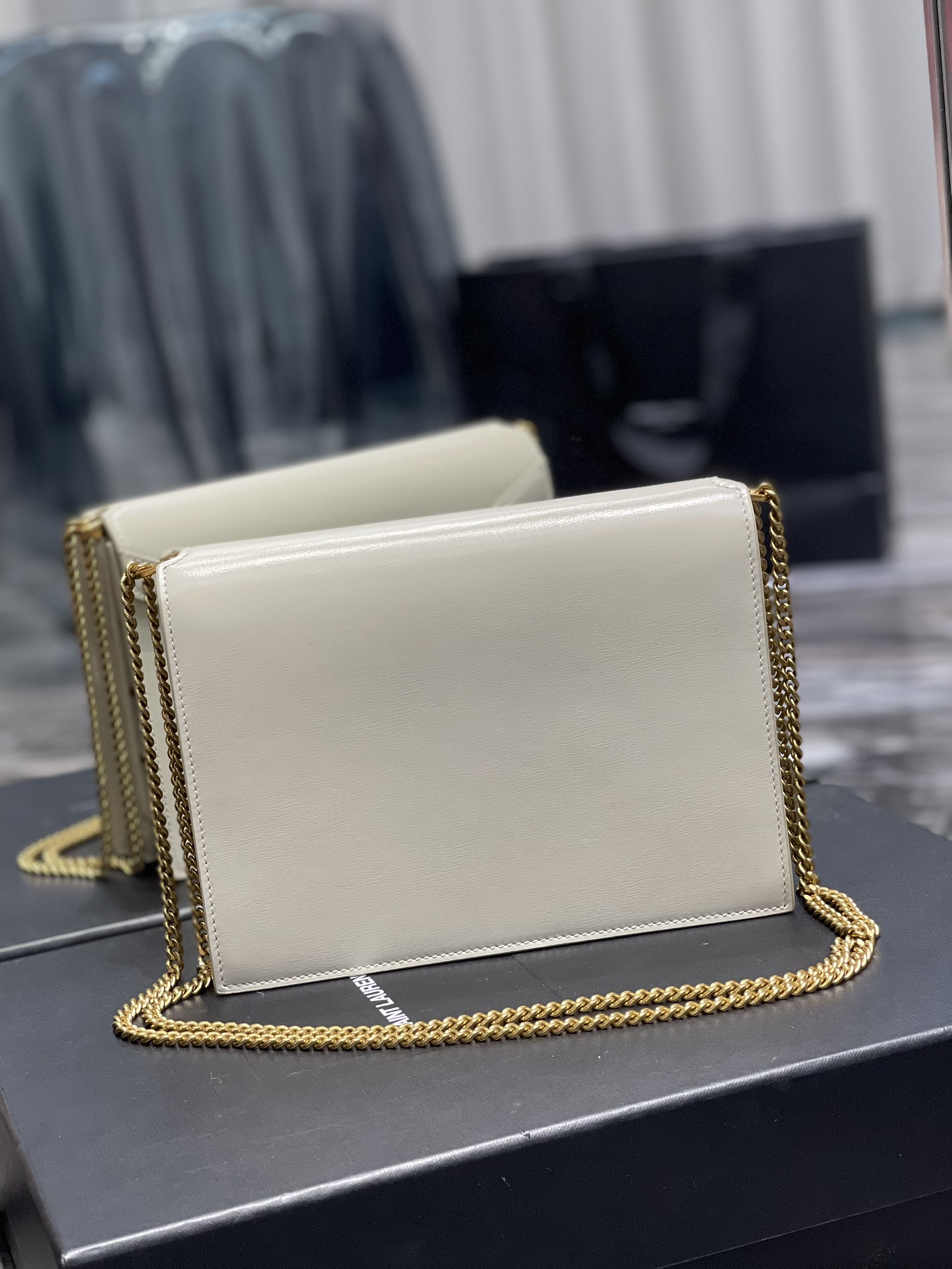Saint Laurent Cassandra Medium Chain Bag White In Grain De Poudre Embossed For Women 8.6in/22cm YSL 532750BOW0W9207