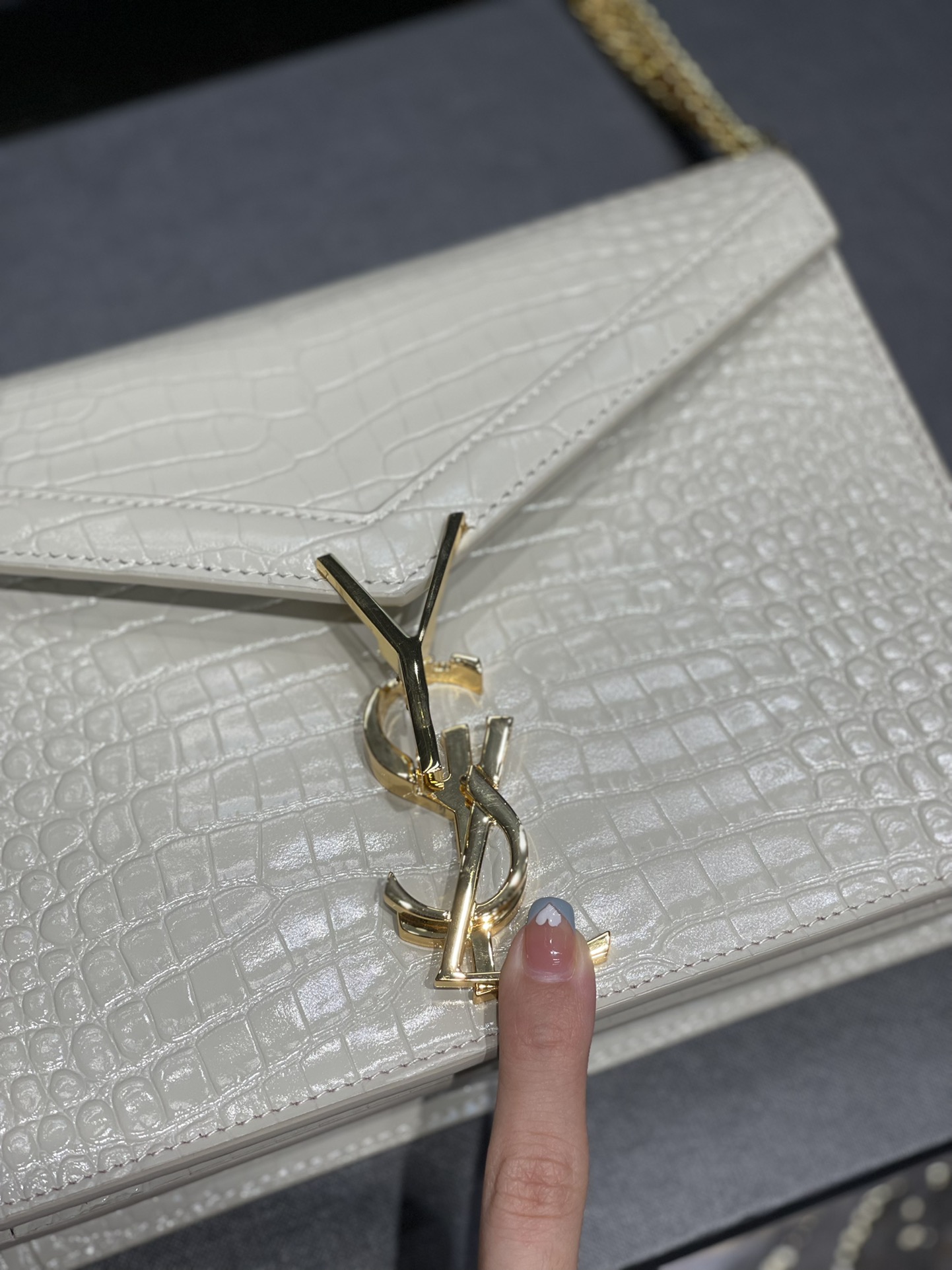 Saint Laurent Cassandra Medium Chain Bag White In Grain De Poudre Embossed For Women 8.6in/22cm YSL